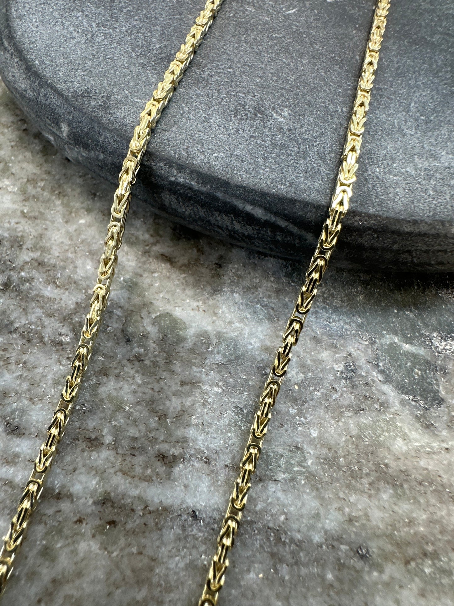 Prachtige 14K Gouden Koningsketting – 60 cm | 2 mm | Byzantijnse Stijl & Tijdloze Luxe