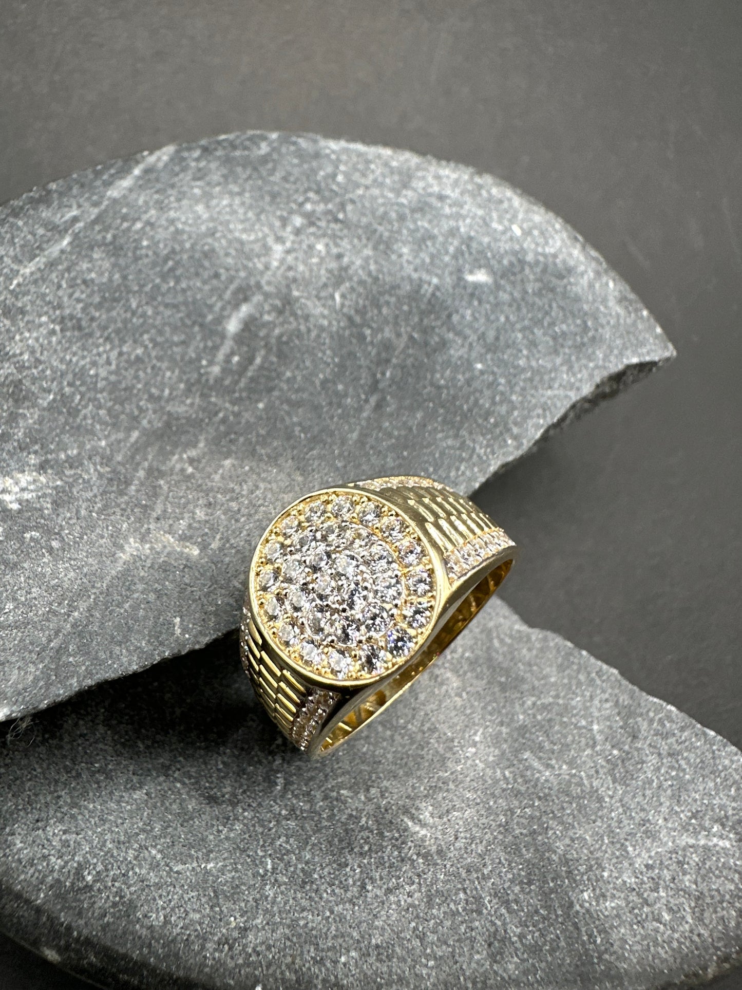 14K Gouden Ovale Ring met Zirkonia – Maat 20,5