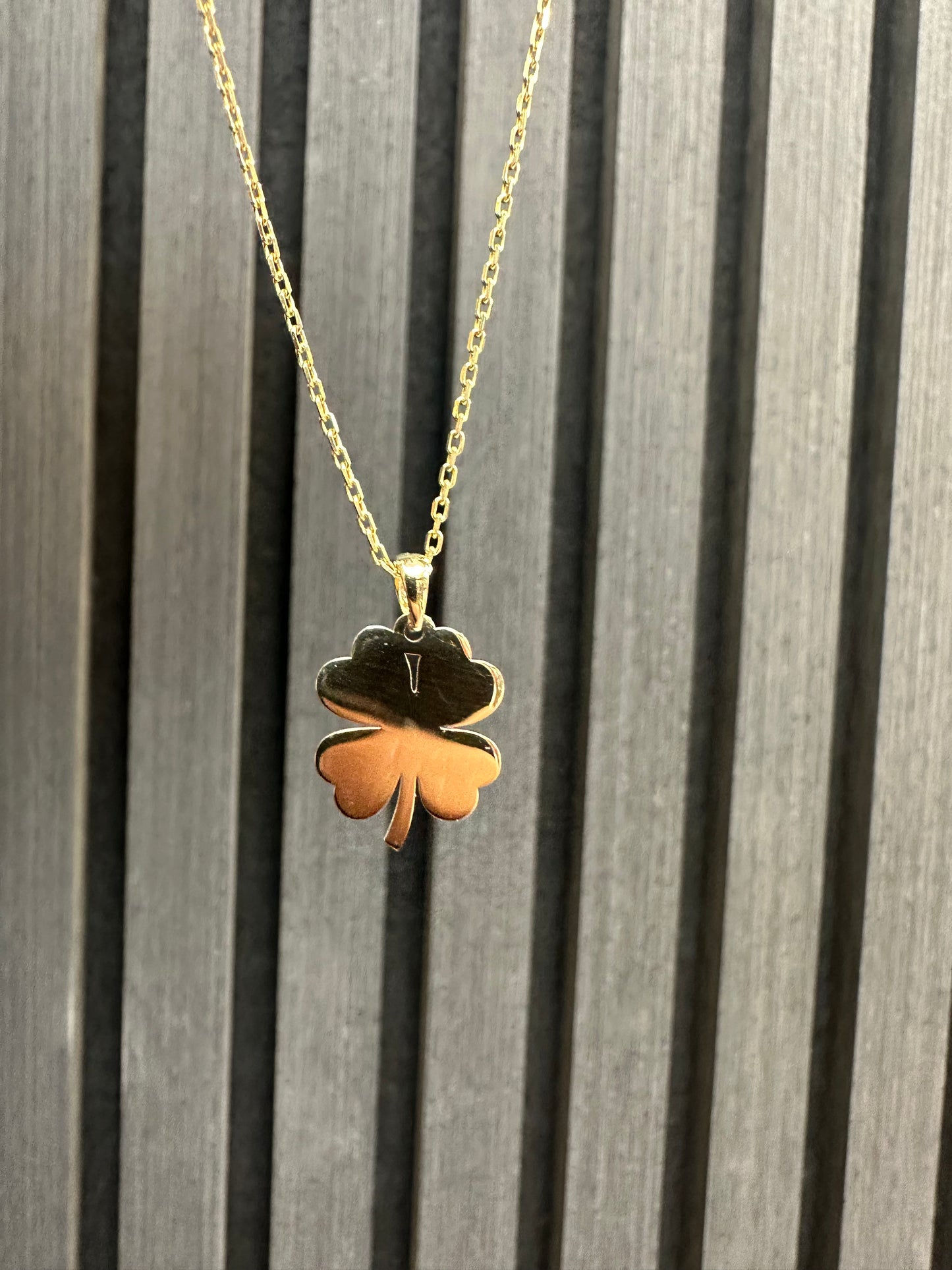 Prachtige 14K Gouden Massieve Ketting met Klavertje Hanger