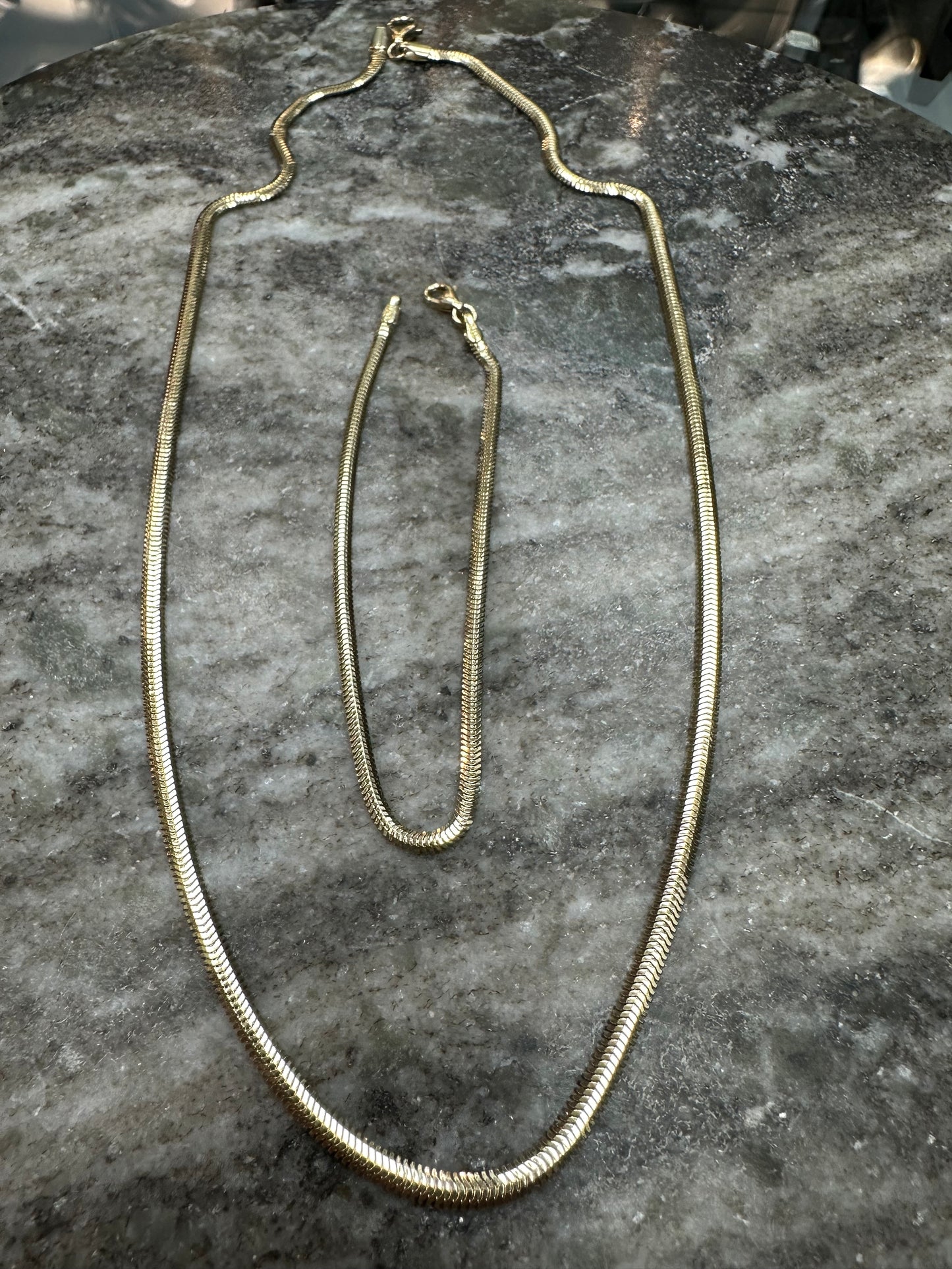 14K Gouden Slangen Set – Tijdloze Elegantie