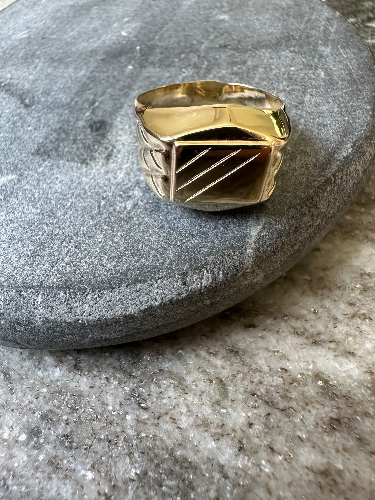 14k Gouden Zegelring