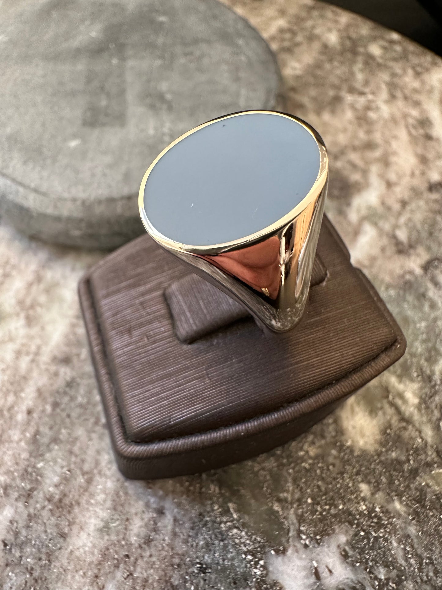 14k Witgouden Zegelring met Dubbele Blauwe Lagensteen