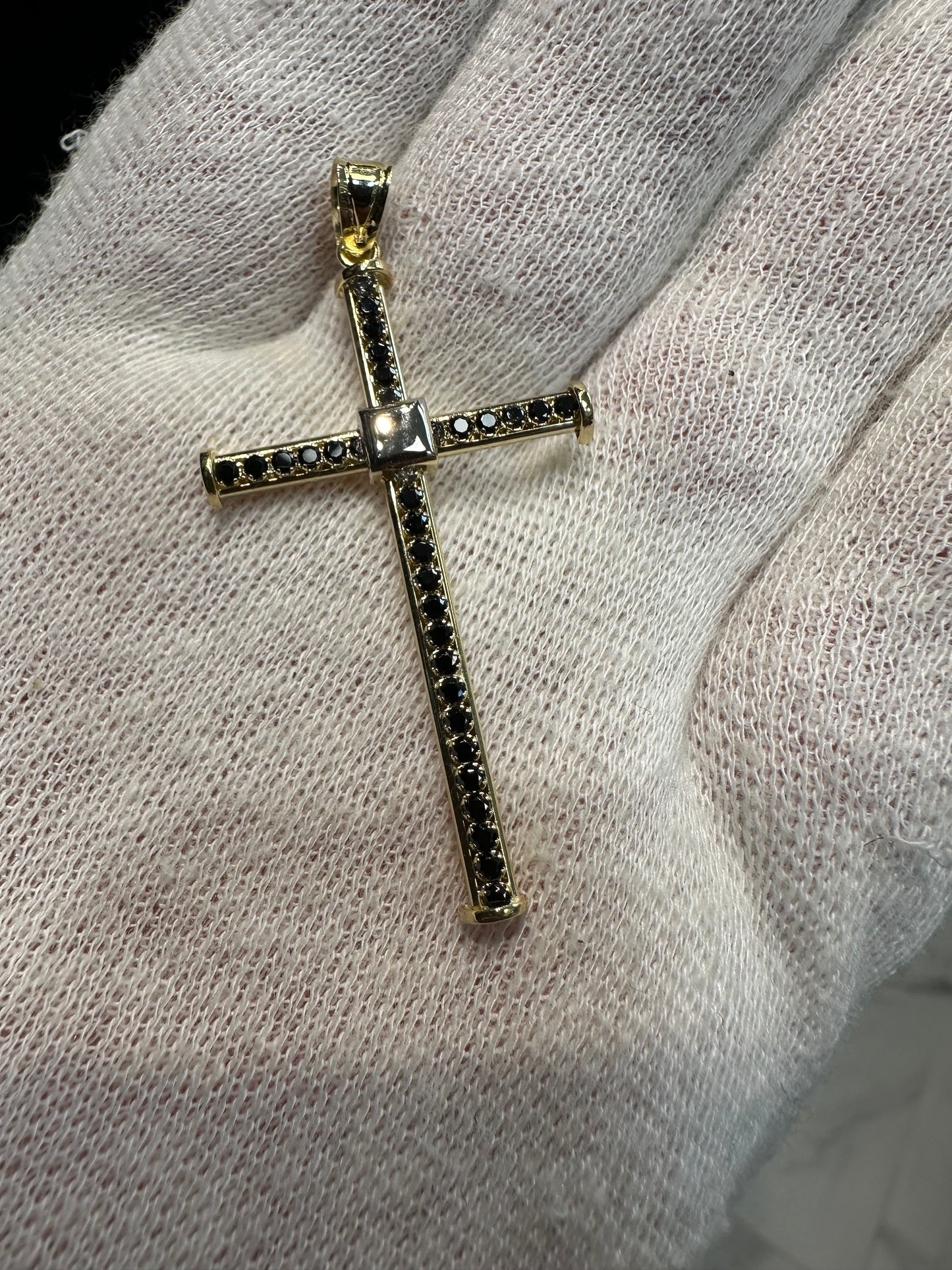 14K Gouden Elegante Kruishanger met Onyx