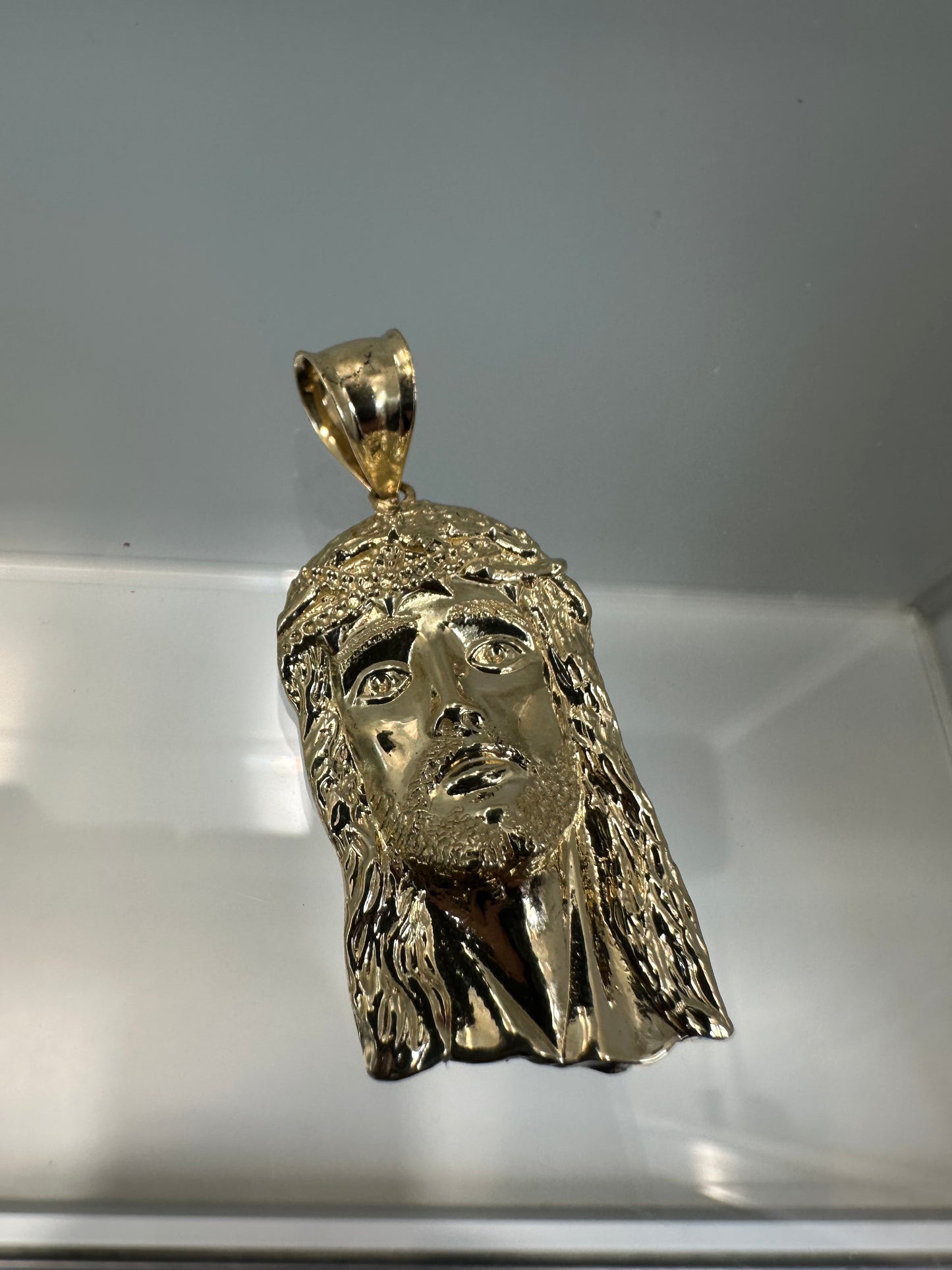14K Gouden Jesus Piece Hanger