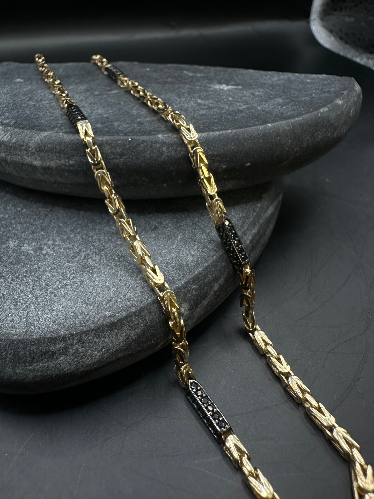 14K Gouden Massieve Koningsketting met Onyx Stenen – 2,1 mm