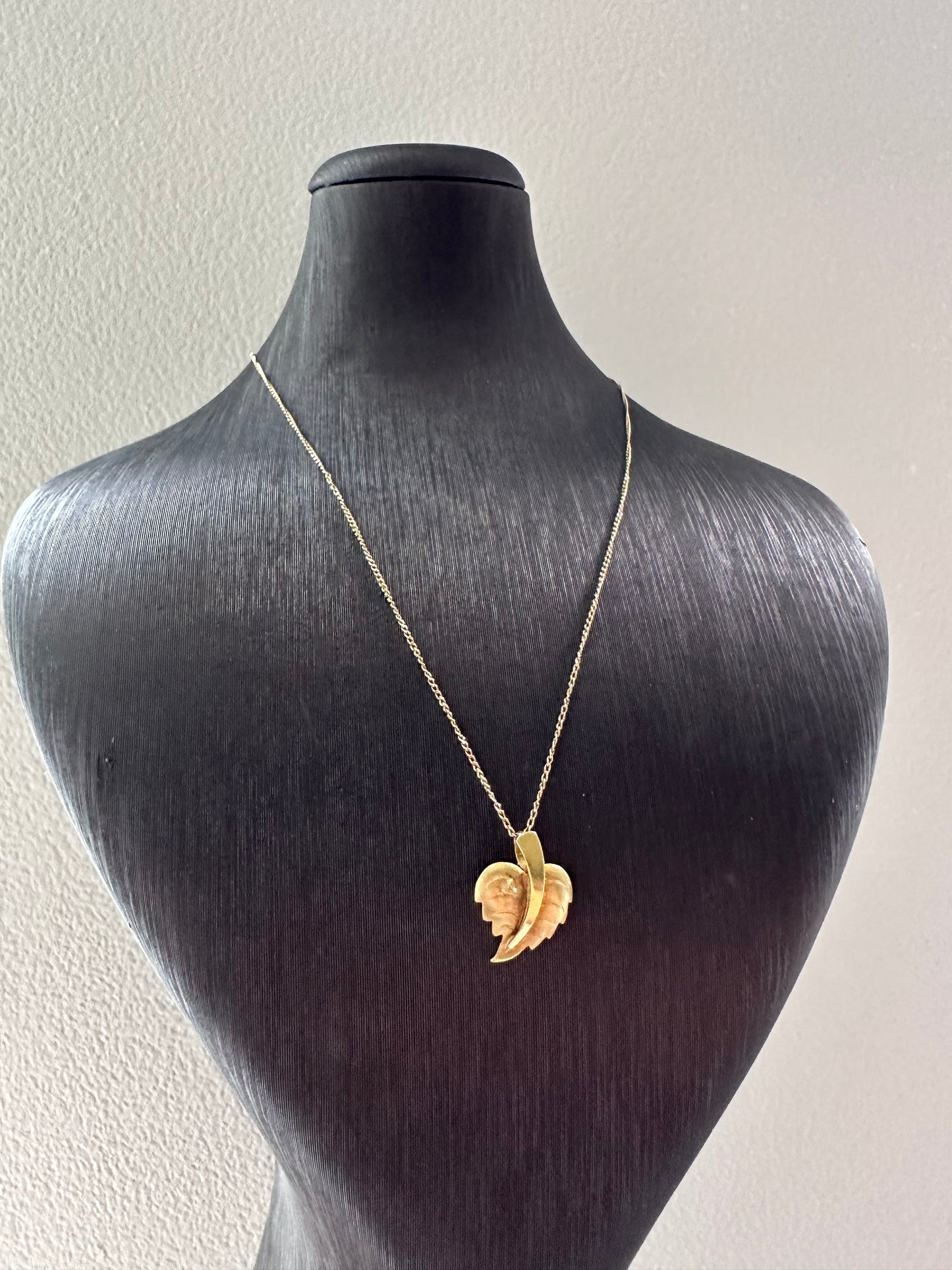 14k Gouden Ketting met Bladje Hanger