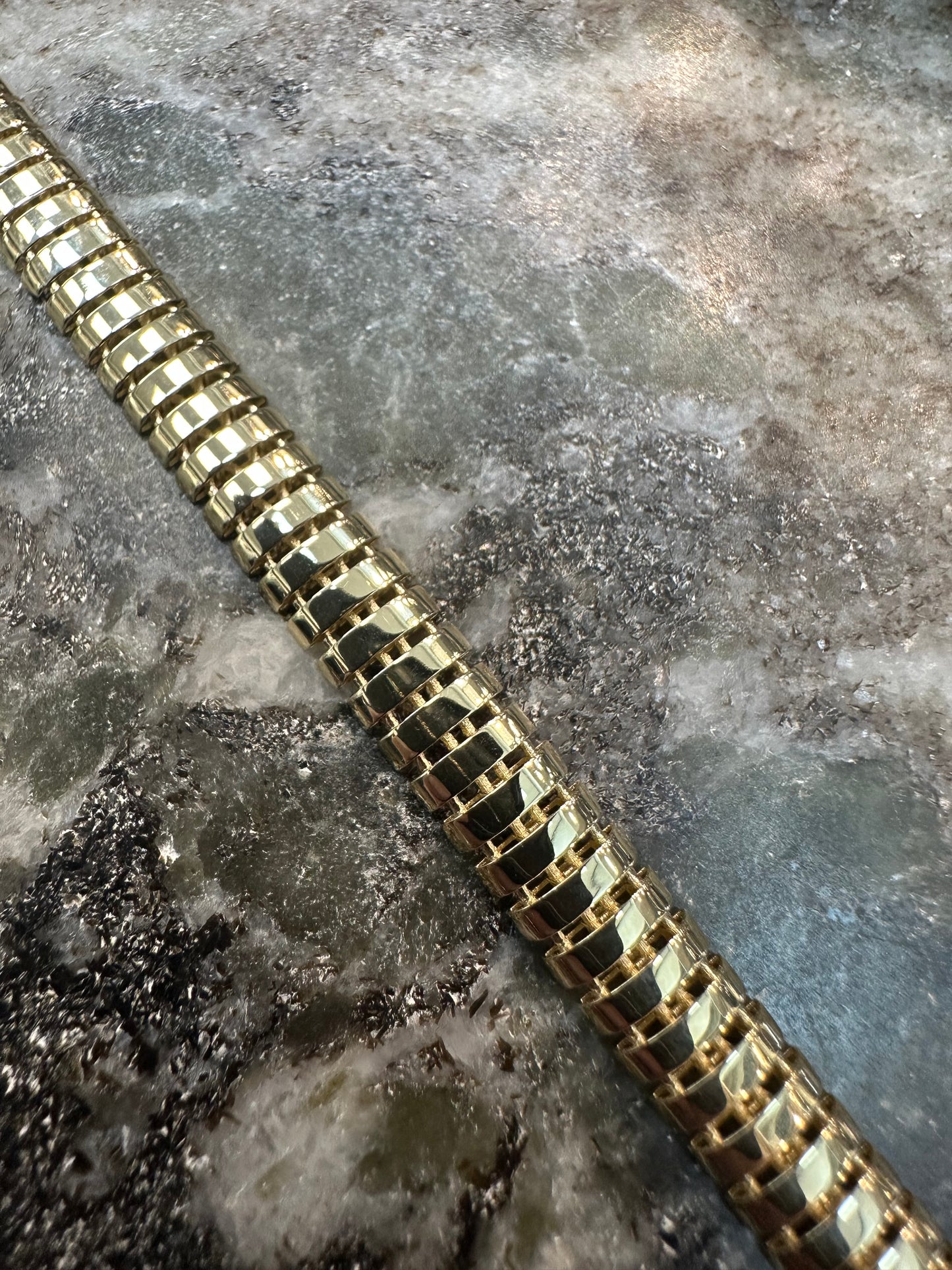 Prachtige 14K Gouden Flexibele Armband – 18 cm | 6,8 mm | Luxe & Comfortabel