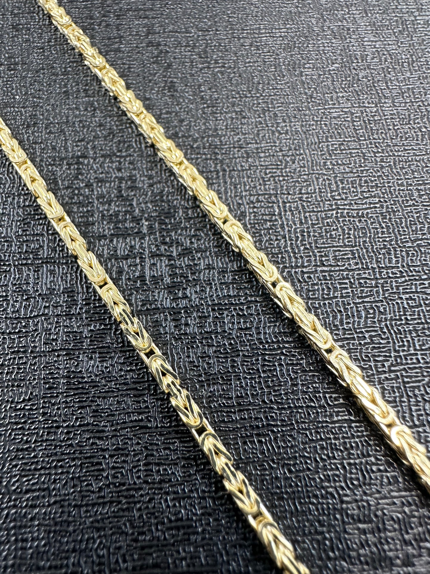 Prachtige 14K Gouden Koningsketting – 60 cm | 2 mm | Byzantijnse Stijl & Tijdloze Luxe