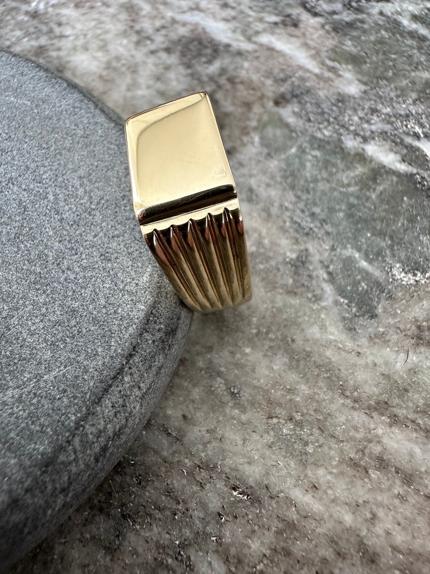 14K Gouden Massieve Zegelring