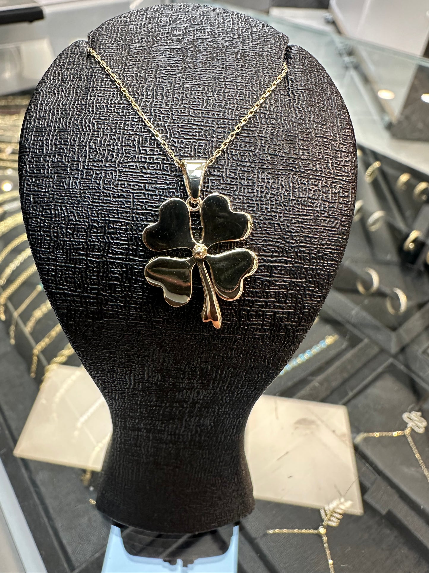 14K Gouden Ketting met Klavertje Vier Hanger – 42 cm