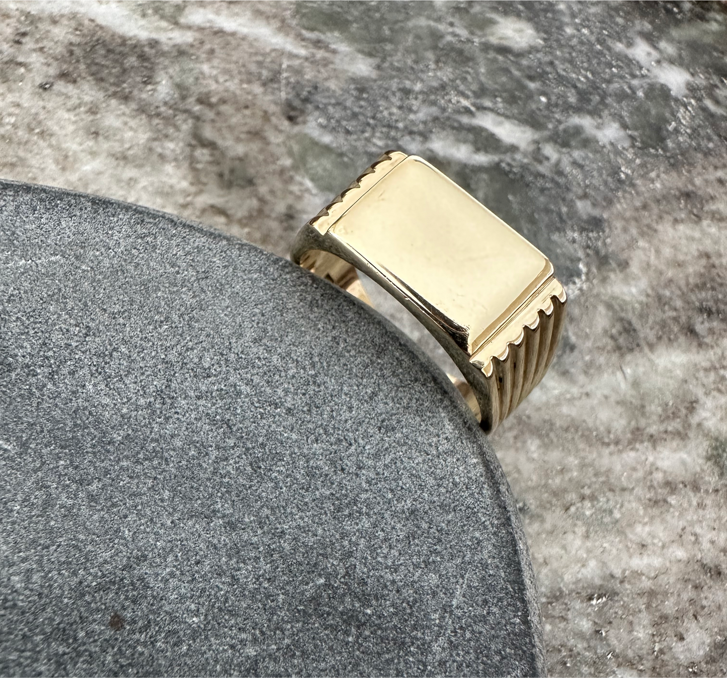 14K Gouden Massieve Zegelring