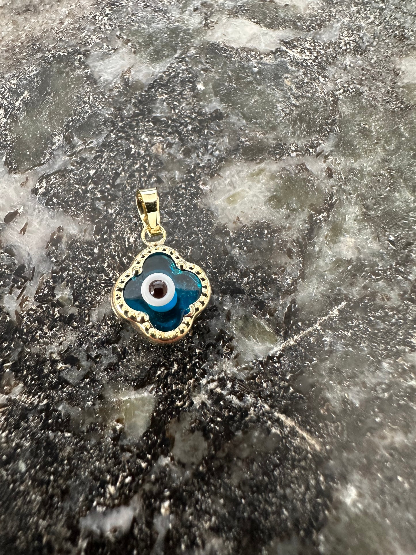14K Gouden Klavertje Hanger met Boze Oog Symbool