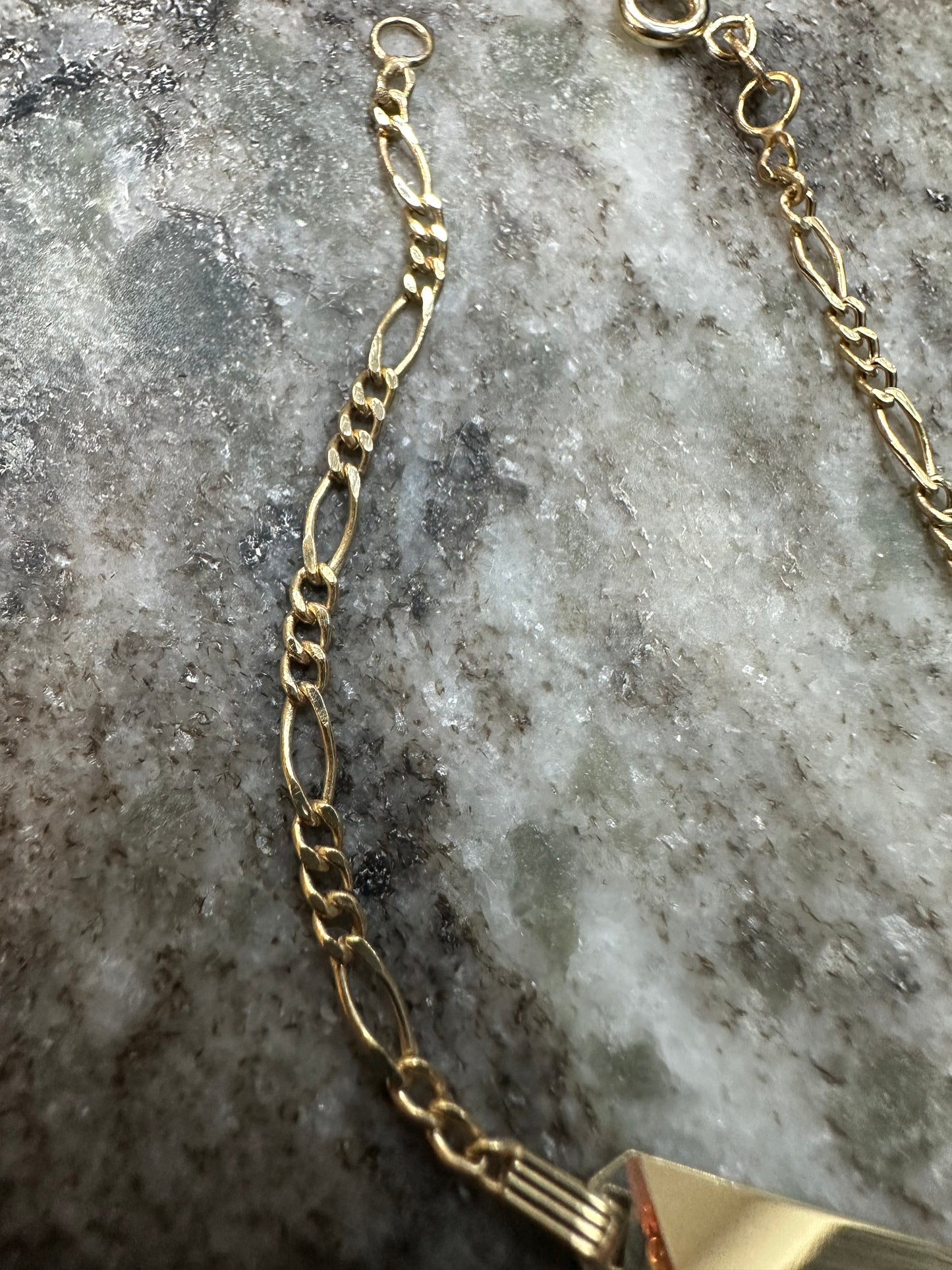 Prachtige 14k Gouden Baby Armband – Tijdloze Elegant voor de Allerkleinsten