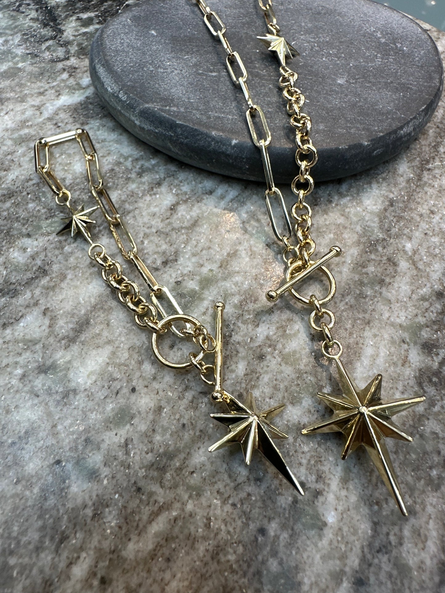 14K Gouden Ster Set met Modern Slot – Ketting & Armband