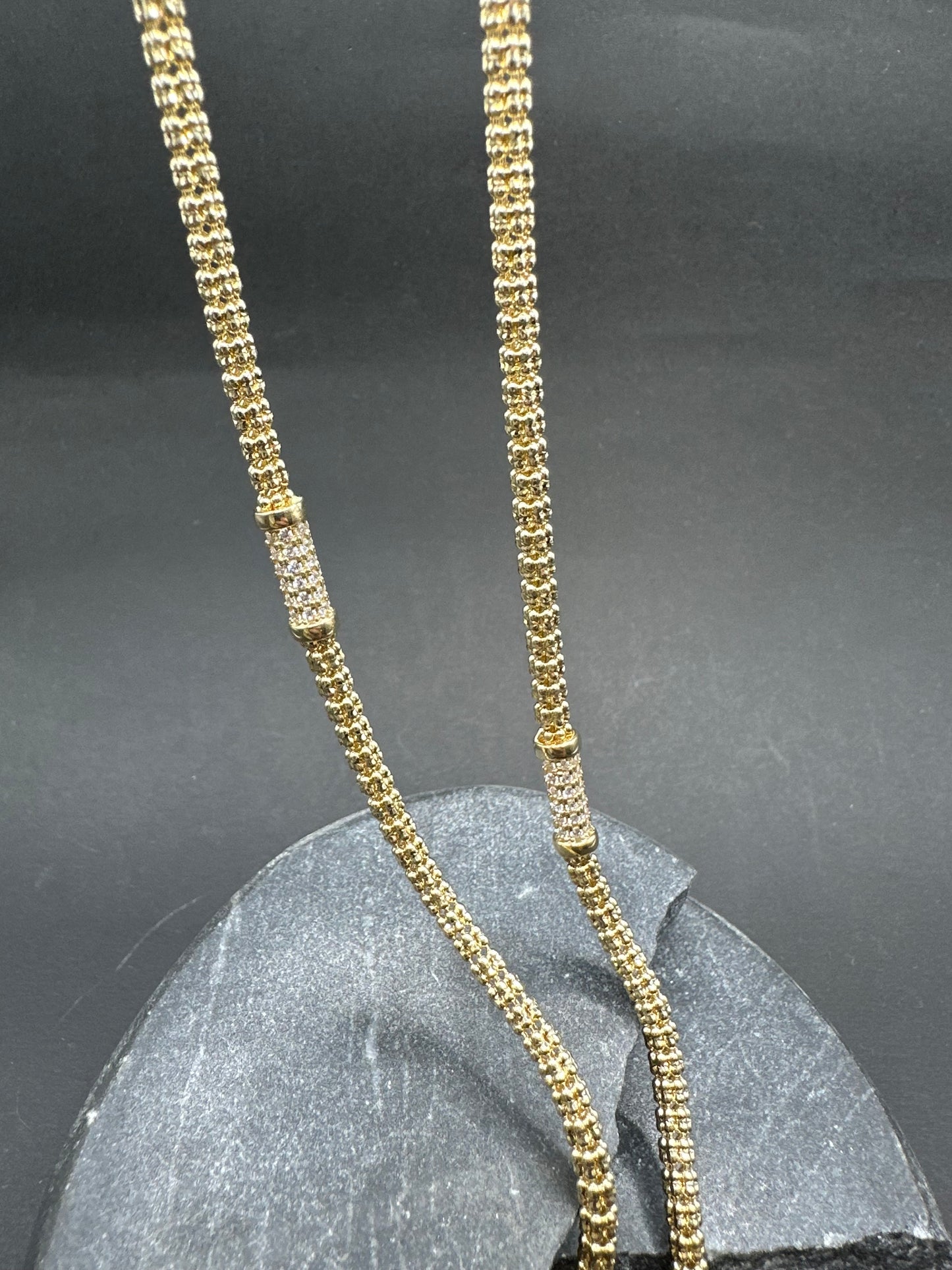 14K Gouden Buisvormige Ronde Ketting met Zirkonia – 70 cm