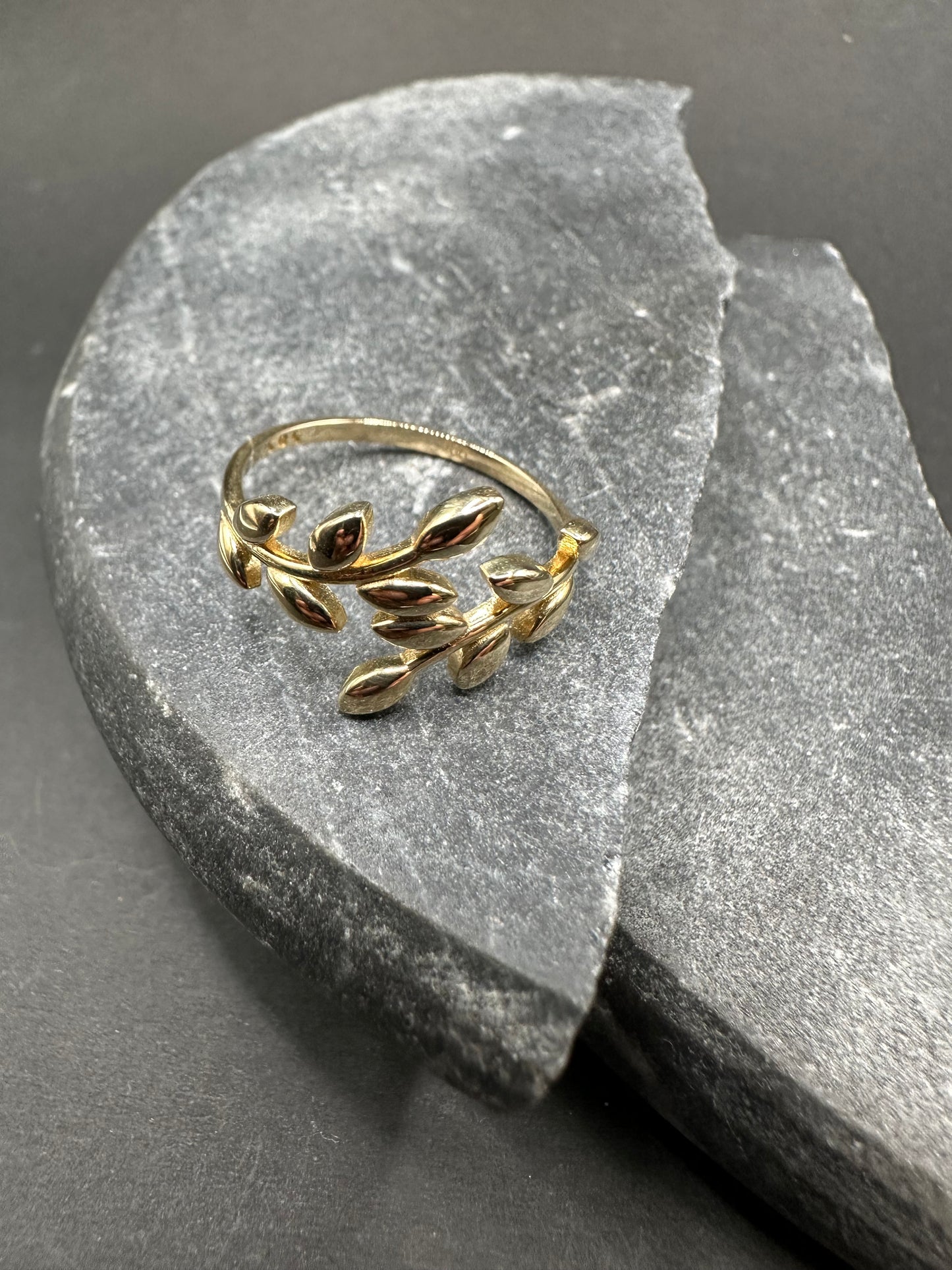 14K Gouden Bladeren Ring