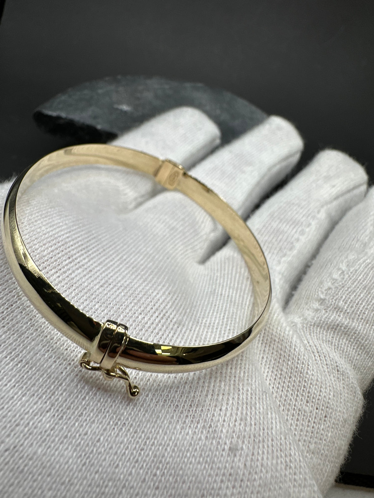 14K Gouden Klassieke Gladde Slavenarmband met Veersysteem – 61,1 mm – 6 mm