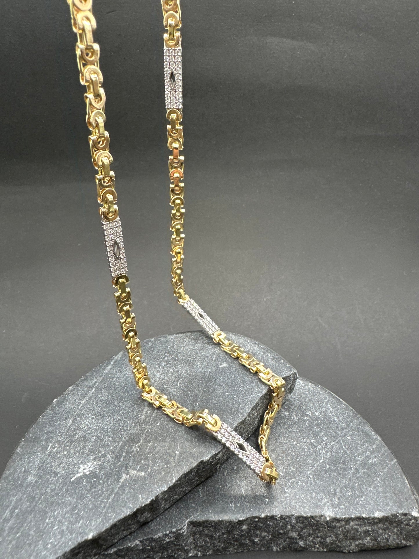 14K Gouden Massieve Platte Koningsketting met Iced Ruitjes – 70 cm