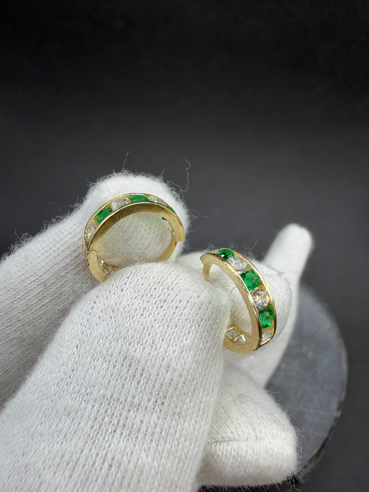 14K Gouden Oorbellen met Zirkonia en Edelsteen – Ø 12 mm – 2,6 mm Breed