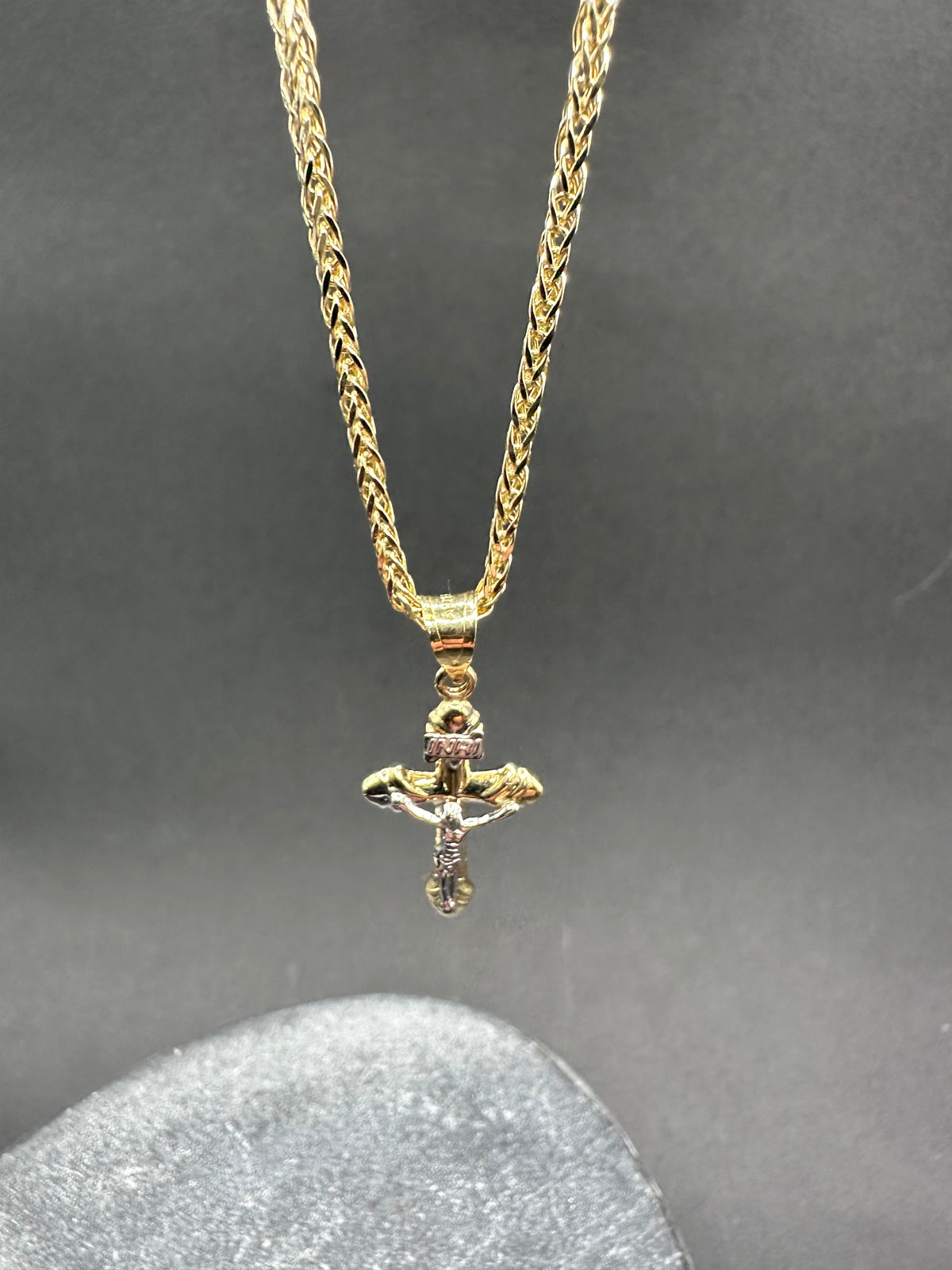 14K Gouden Vossenstaart Ketting met Bicolor Kruis – 55 cm | 2,1 mm