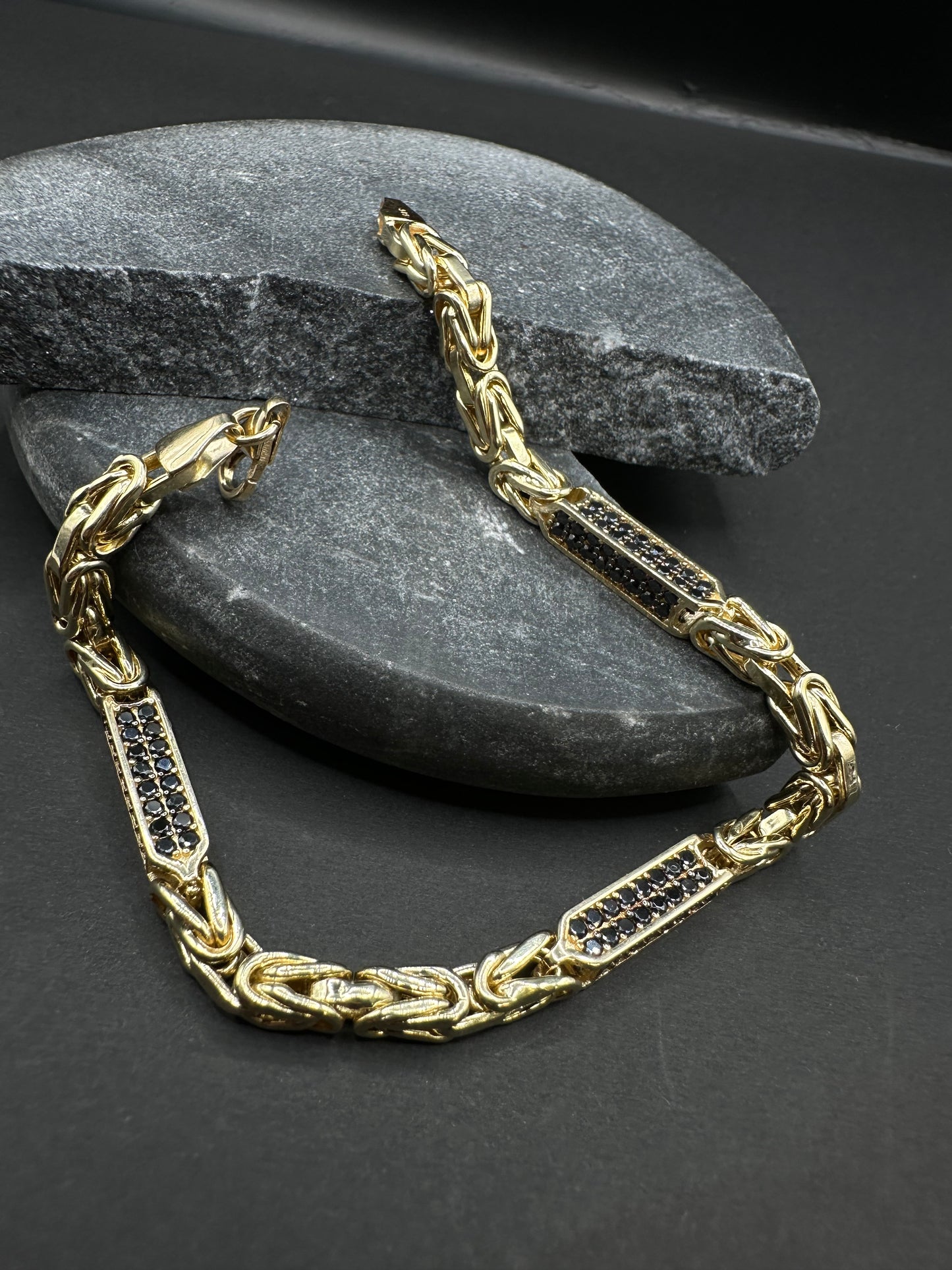 Schitterende 14K Gouden Koningsarmband met Natuurlijke Onyx Stenen – 22 cm