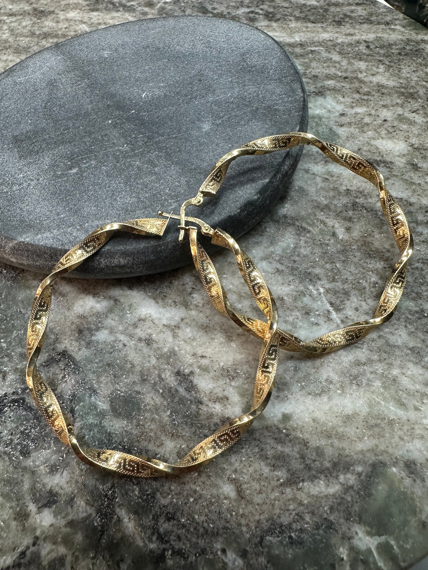 14K Gouden Wokkels Oorbellen – 55 mm