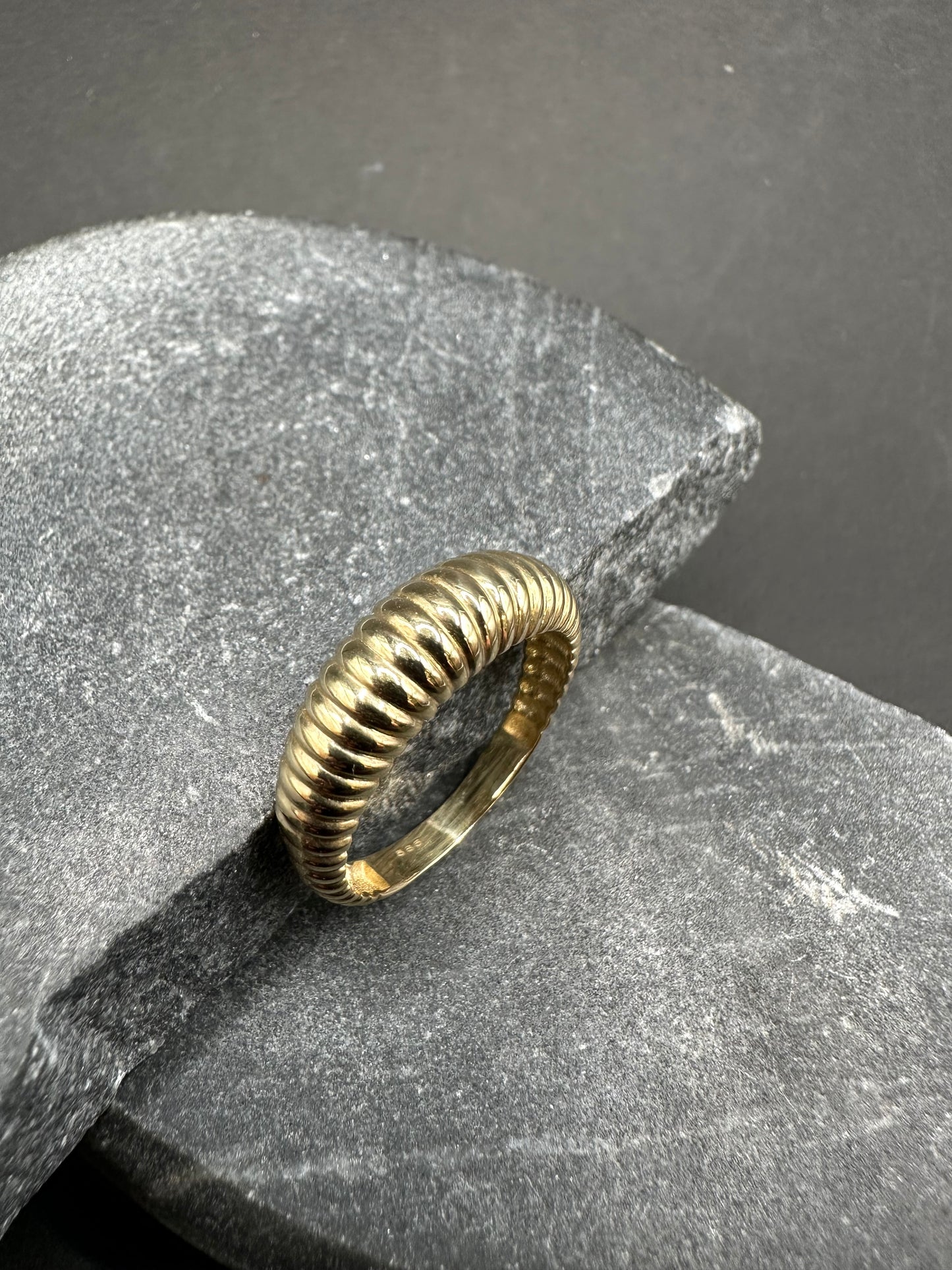 14K Gouden Dames Ring – Maat 19