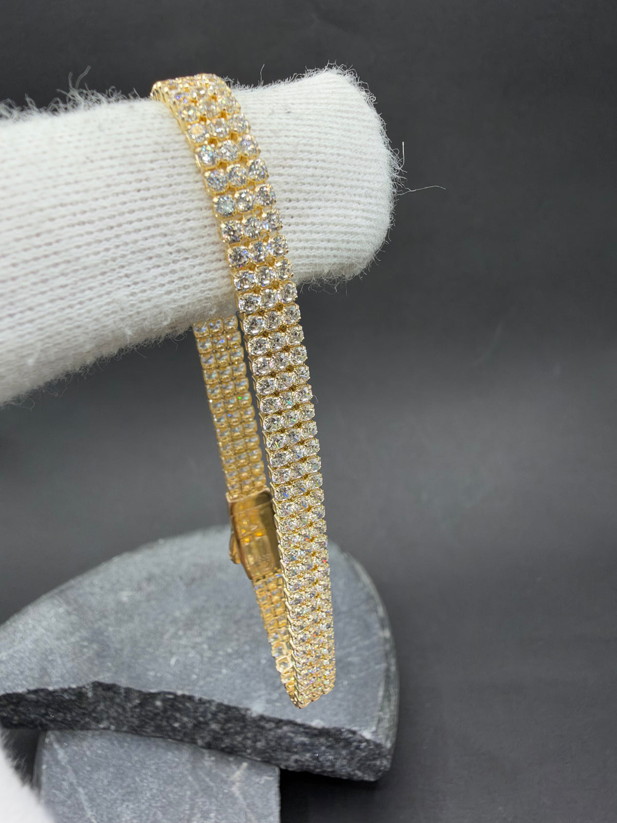 14K Gouden Triple-Row Tennisarmband met Zirkonia – 5,2 mm