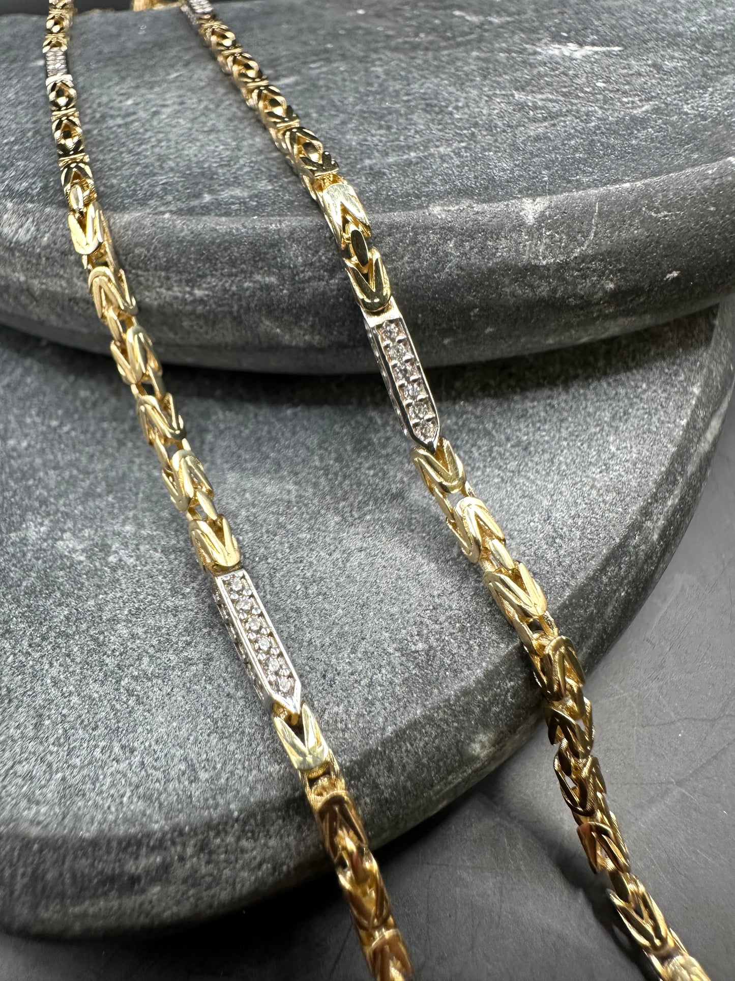 14K Gouden Massieve Koningsketting met Zirkonia Stenen – 60 cm