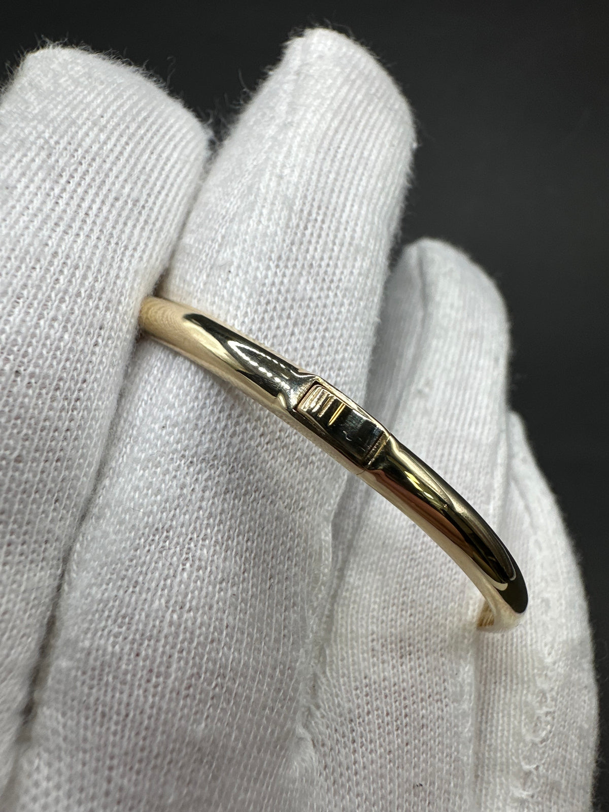 14K Gouden Moderne Gladde Slavenarmband met Structuur – 59,6 mm – 4,1 mm