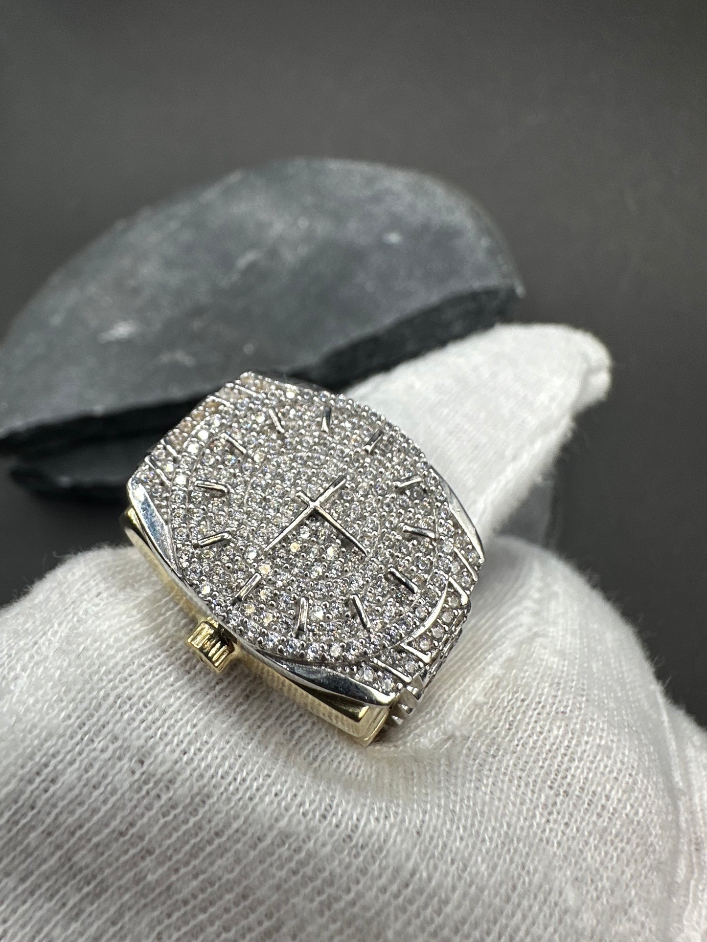 14K Gouden Iced Klok Ring met Zirkonia – Maat 20,5