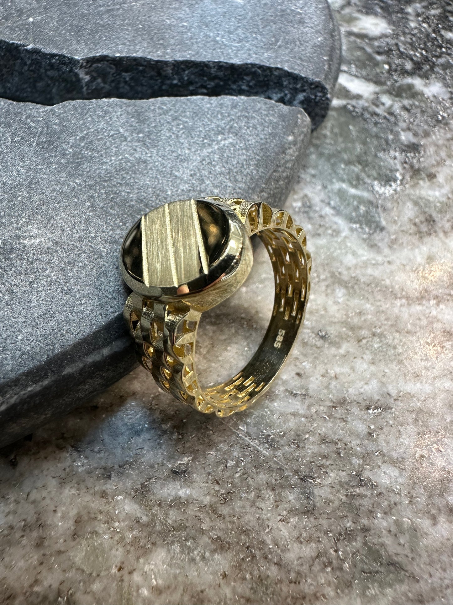 Prachtige 14K Gouden Zegelroley Ring – Maat 21