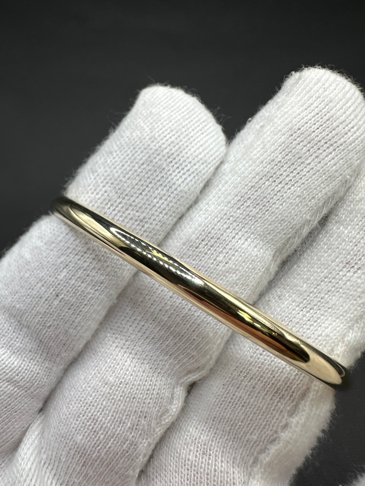 14K Gouden Moderne Gladde Slavenarmband met Structuur – 59,6 mm – 4,1 mm