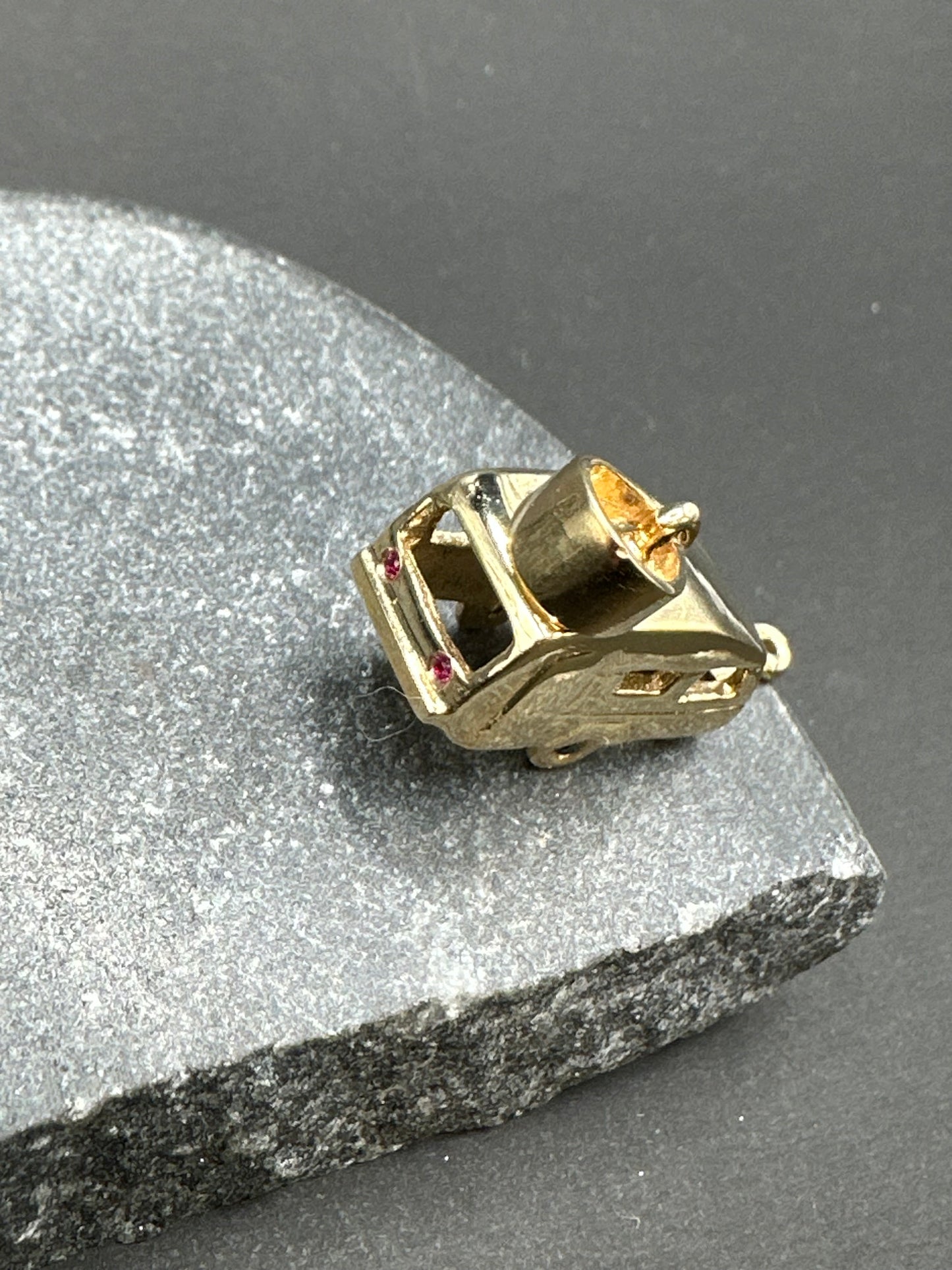 14K Gouden Caravan Hanger met Edelstenen