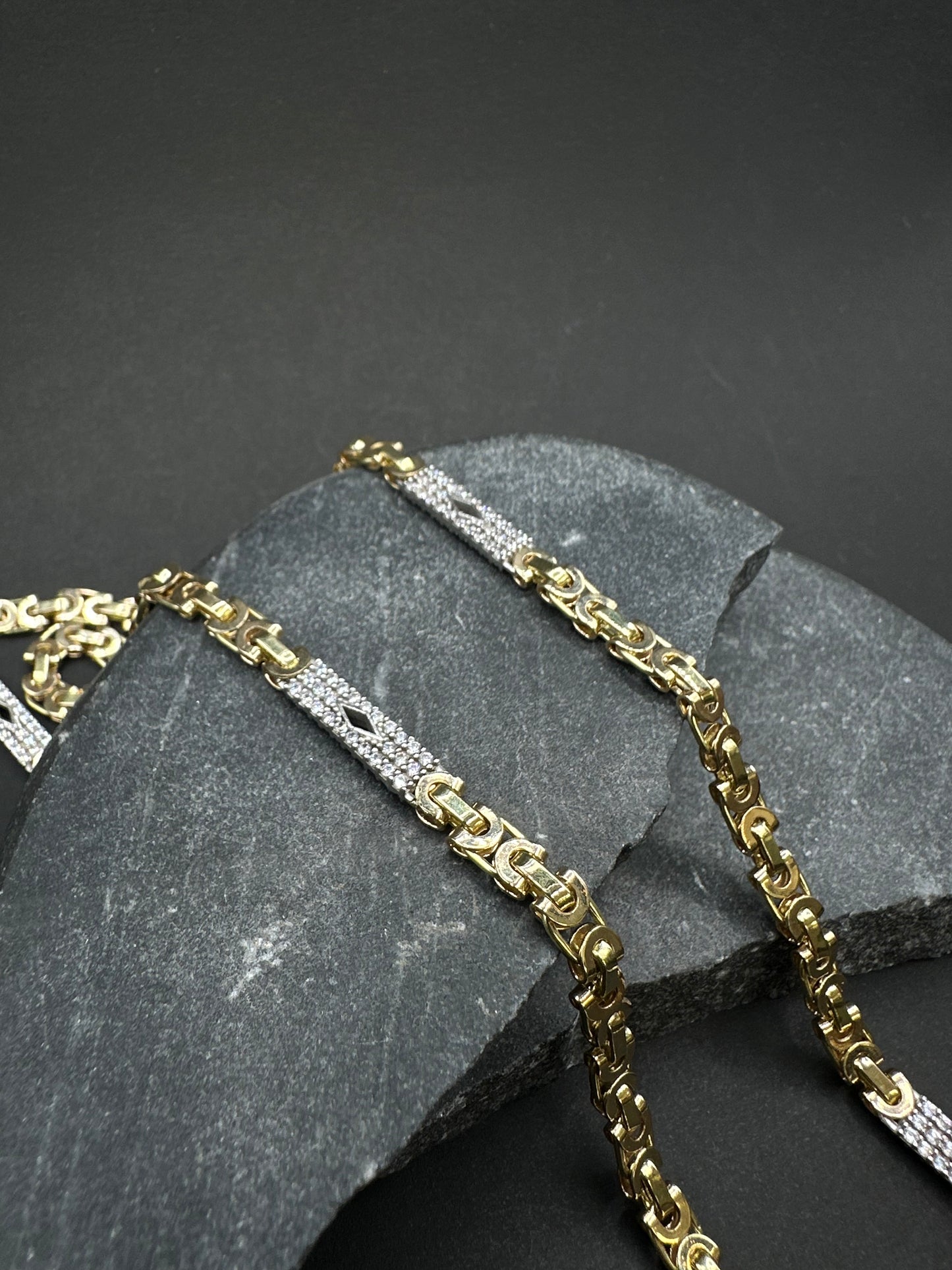 14K Gouden Massieve Platte Koningsketting met Iced Ruitjes – 70 cm