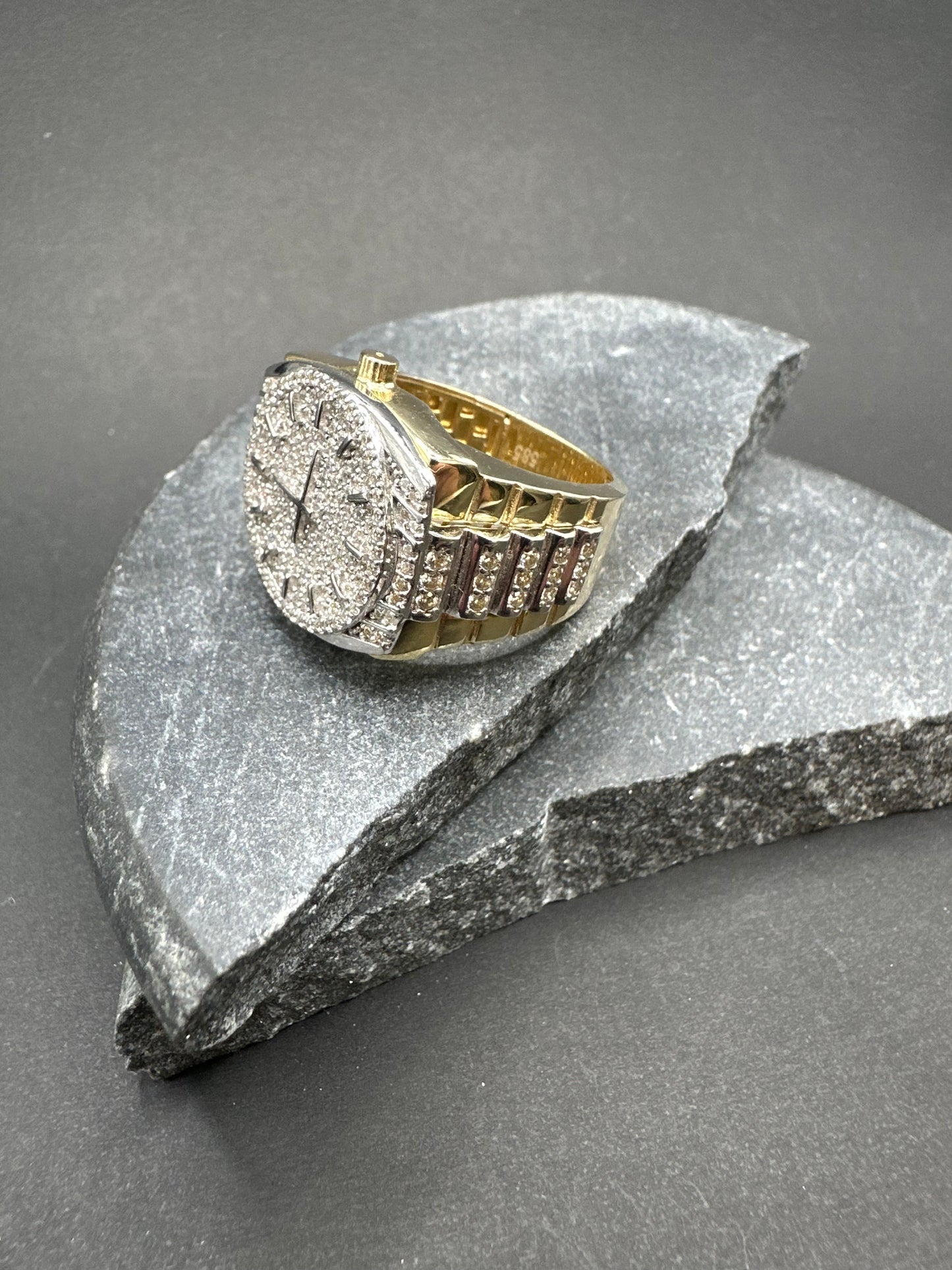 14K Gouden Iced Klok Ring met Zirkonia – Maat 20,5