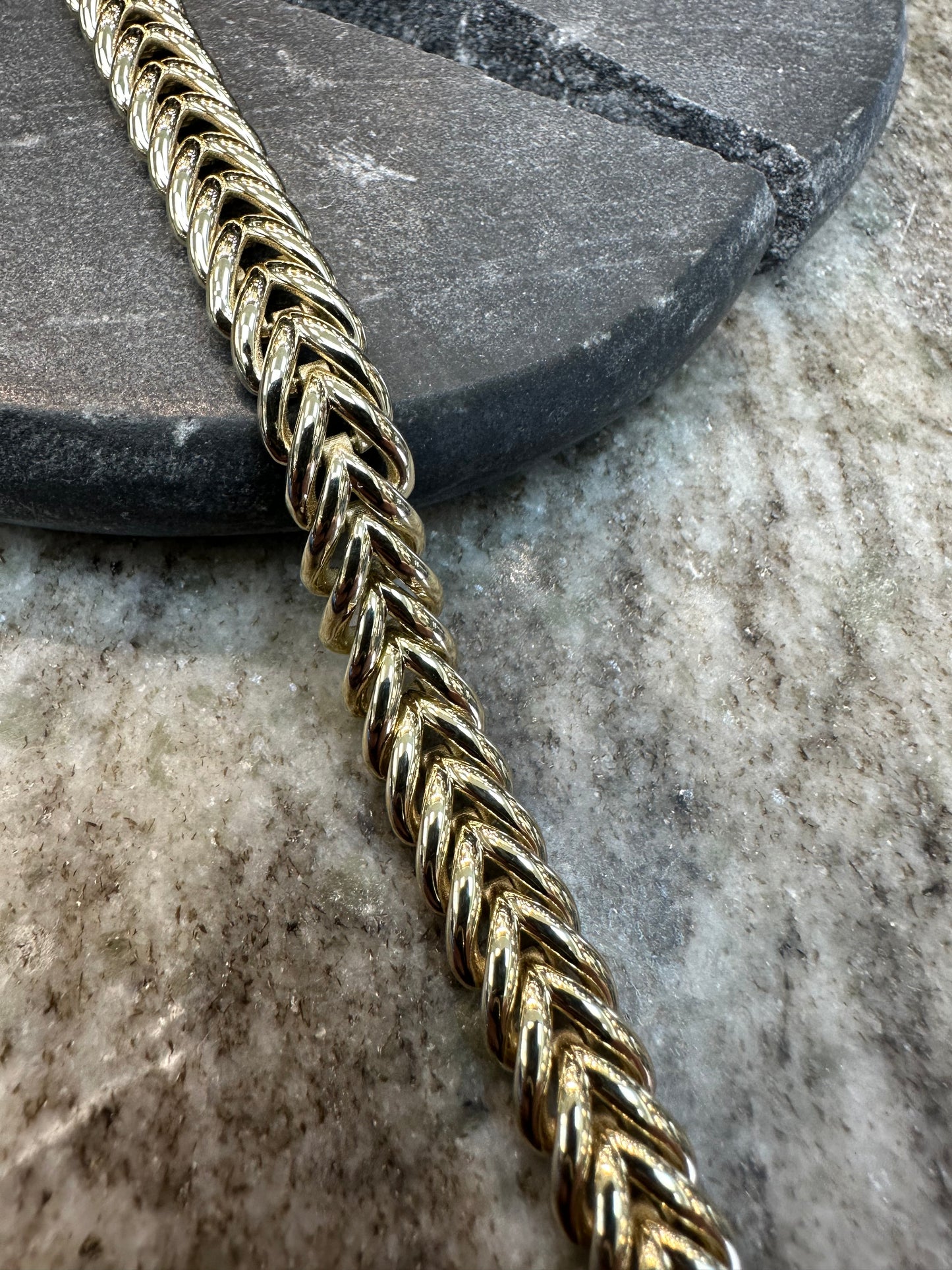 Prachtige 14K Gouden Gevlochten Armband – 20,5 cm | 8,7 mm | Elegant & Luxe
