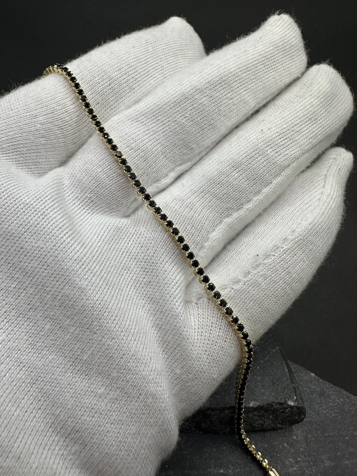 14K Gouden Tennis Armband met Natuurlijke Onyx – 2 mm
