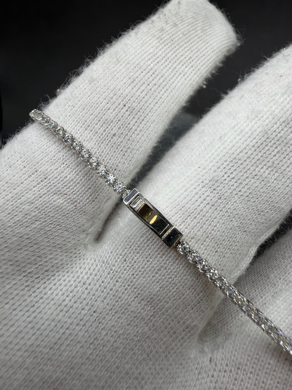14K Witgouden Tennisarmband met Zirkonia – 2 mm