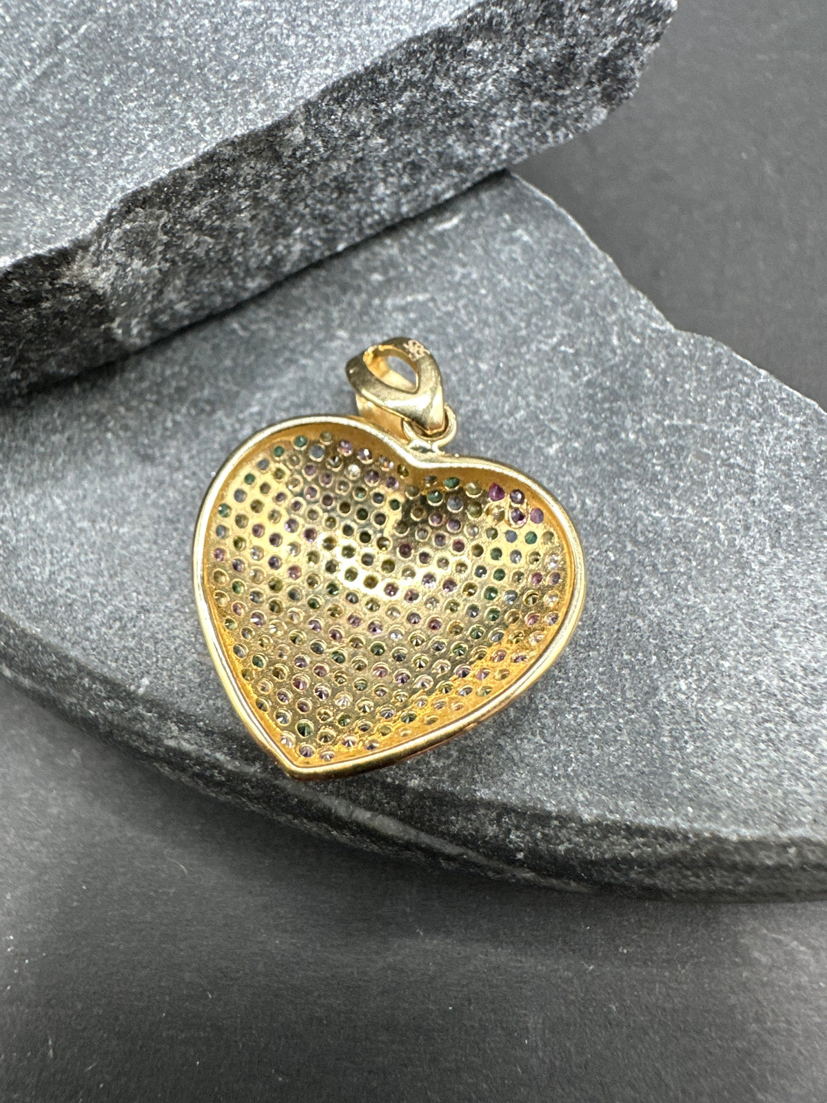 14K Gouden Hart Hanger met Edelstenen – 19 mm x 26 mm
