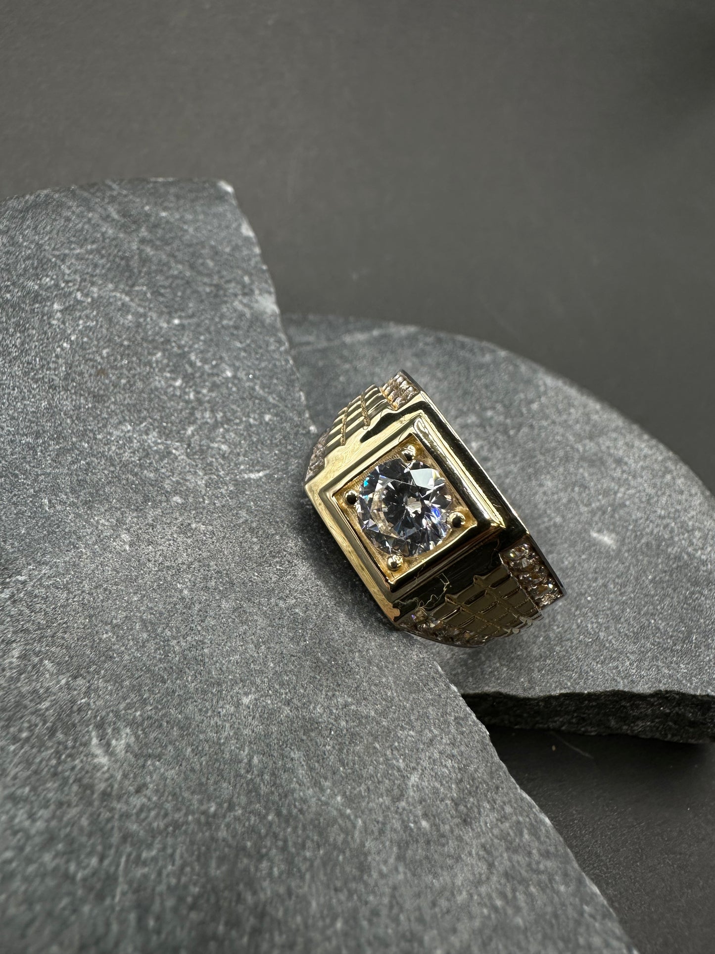 14K Gouden Ring met Zirkonia – Maat 20