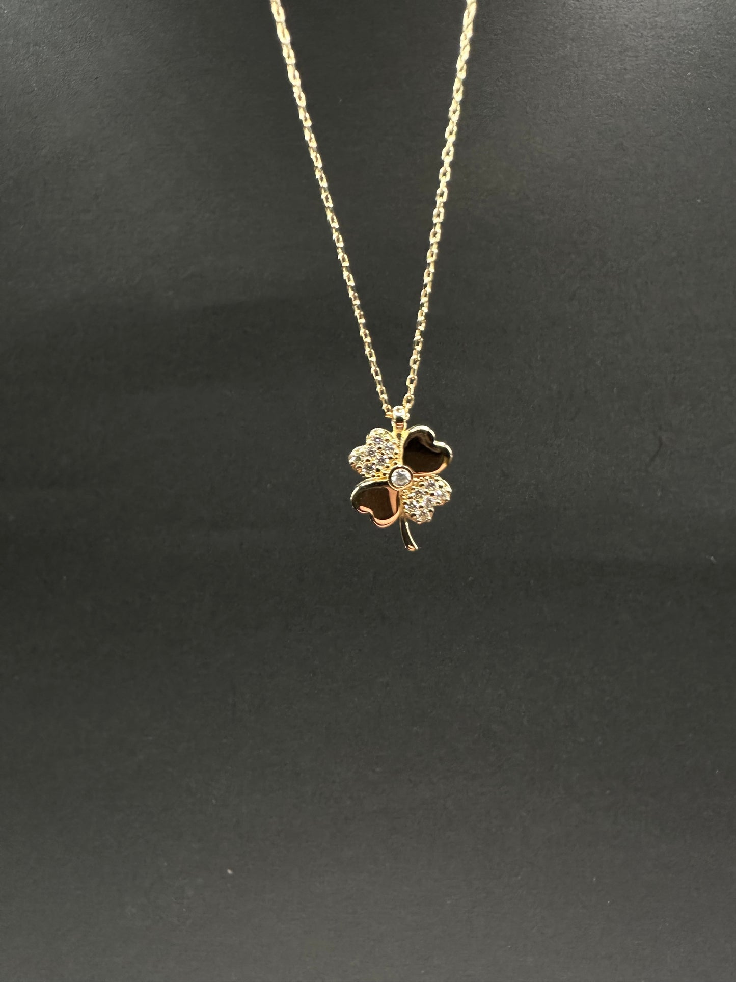 14K Gouden Ketting met Klavertje Vier Hanger – 42 cm