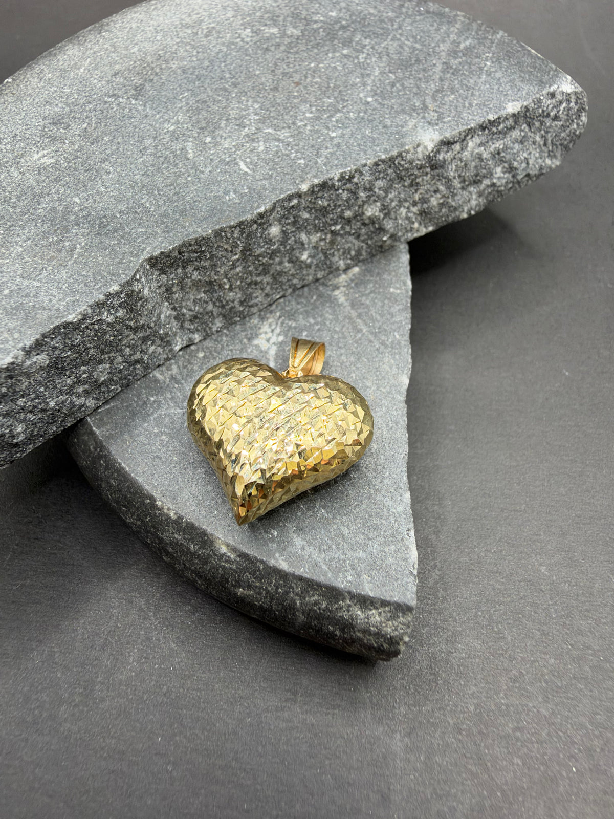 14K Gouden Diamond Cut Hart Hanger