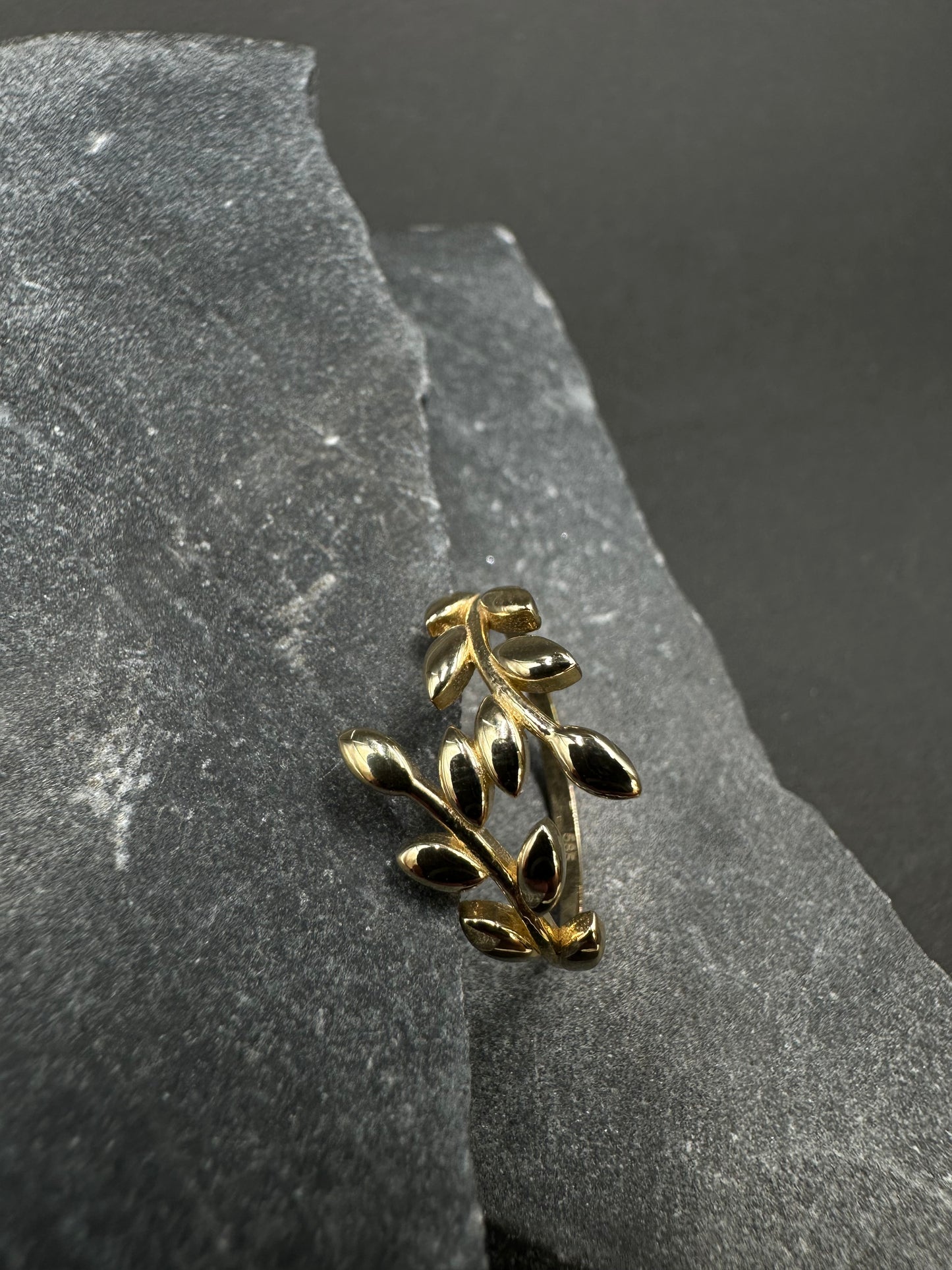 14K Gouden Bladeren Ring