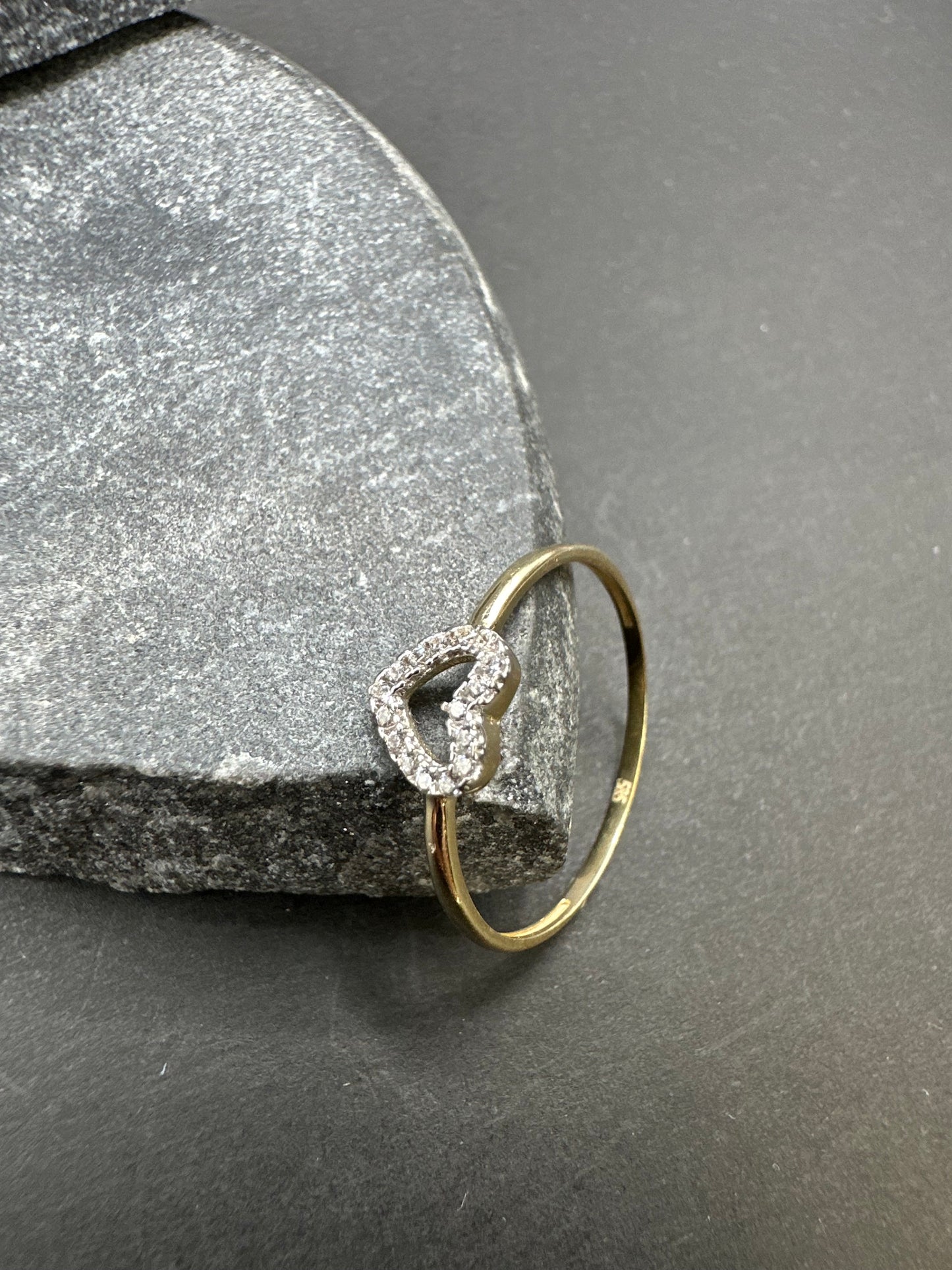 14K Gouden hartvormig ring met Zirkonia – Maat 18,5
