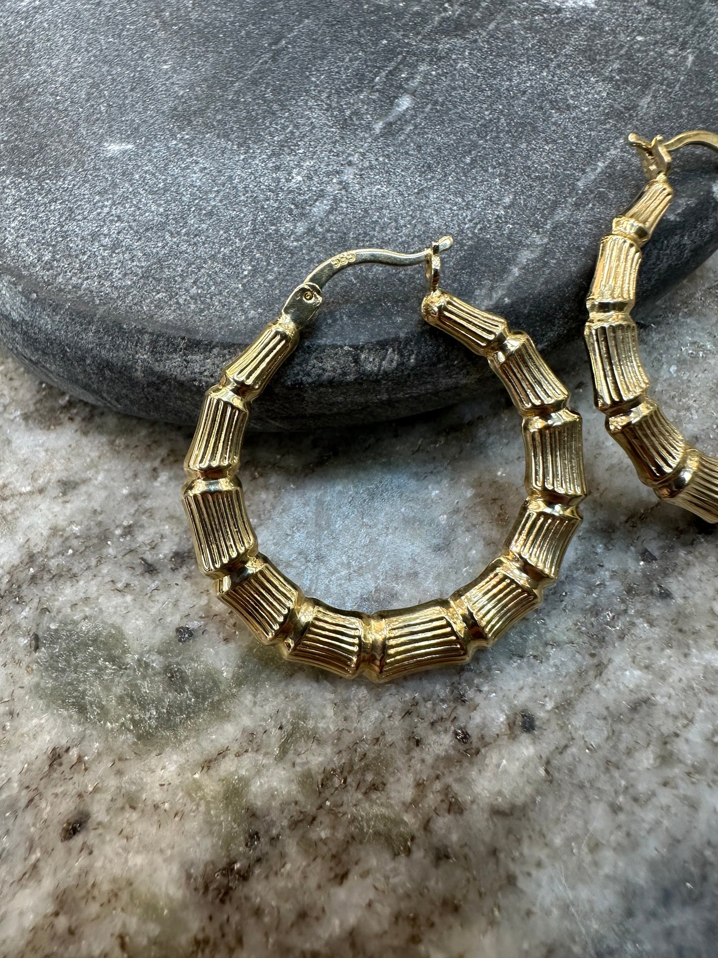 Prachtige 14K Gouden Oorbellen – Diameter 32,2 mm | Tijdloos & Elegant