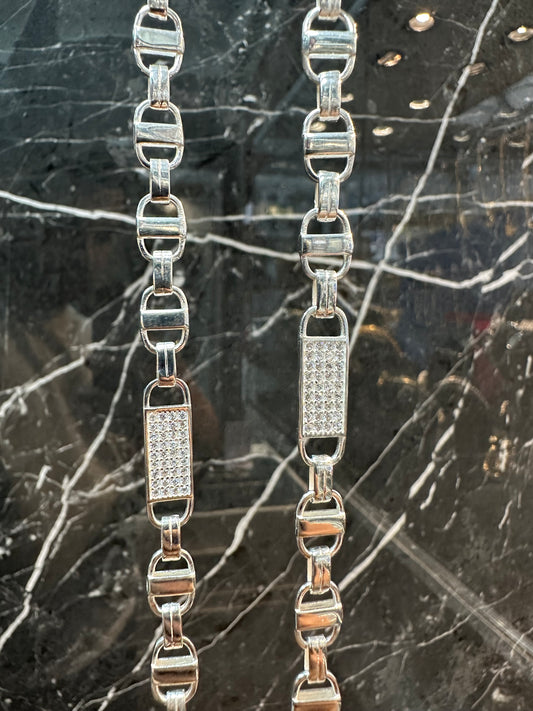 Prachtige 925 Zilveren Platte Magnum Ketting – 70 cm | 8 mm | Iced met Zirkonia