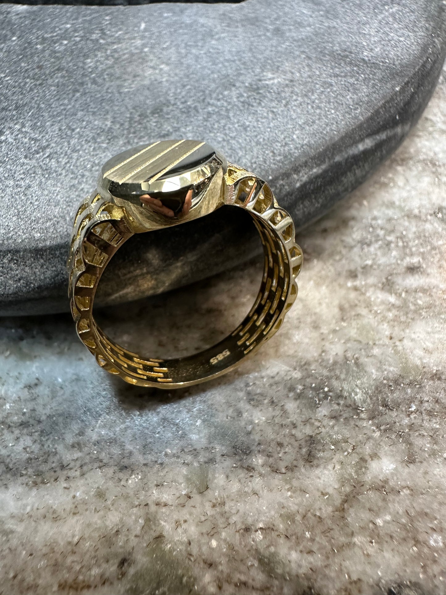 Prachtige 14K Gouden Zegelroley Ring – Maat 21