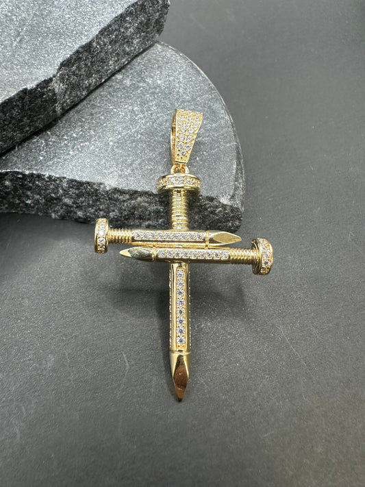 14K Gouden Spijker Kruis Hanger met Zirkonia