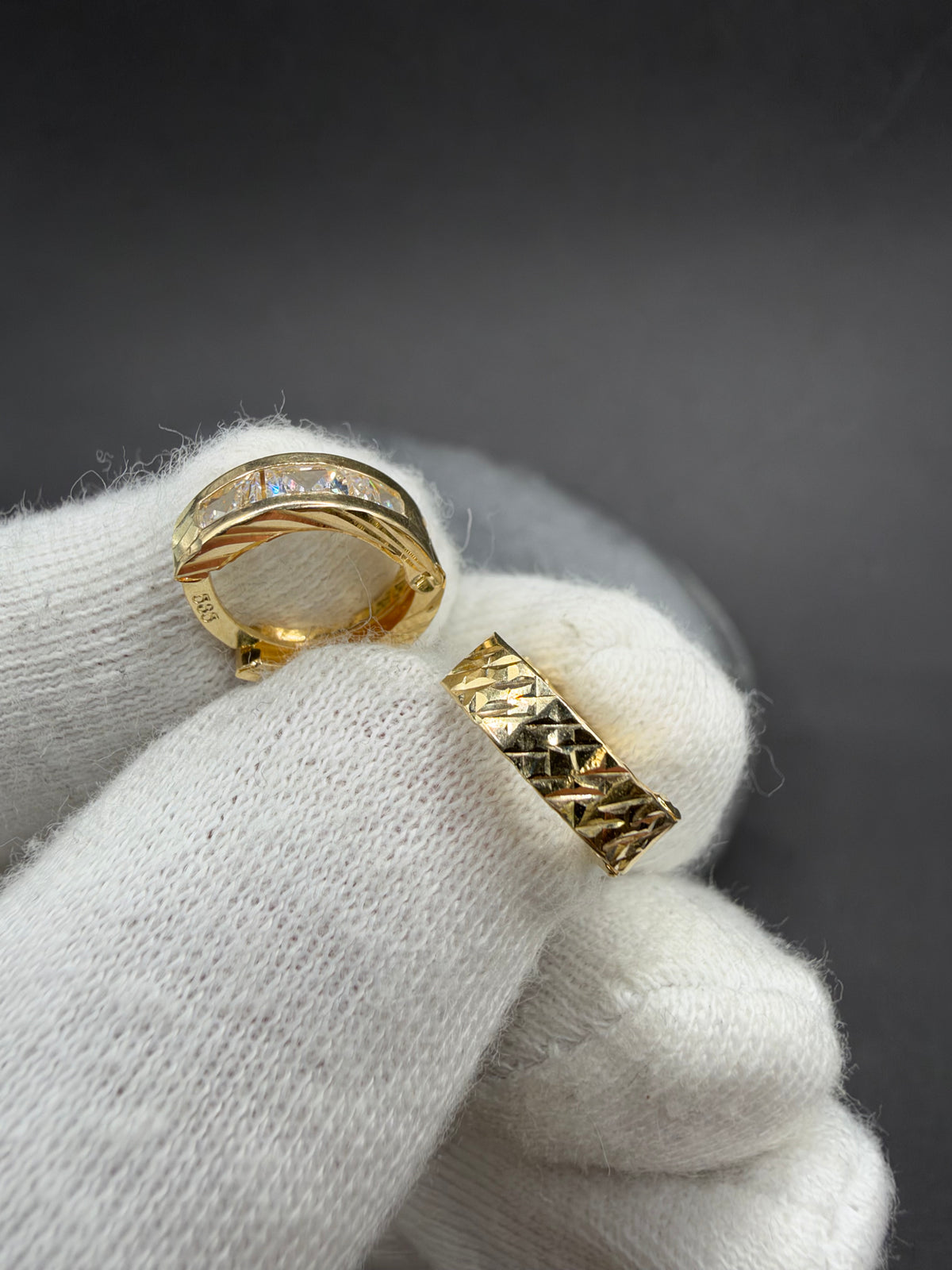 14K Gouden Oorbellen met Zirkonia – Ø 12 mm – 3,7 mm Breed